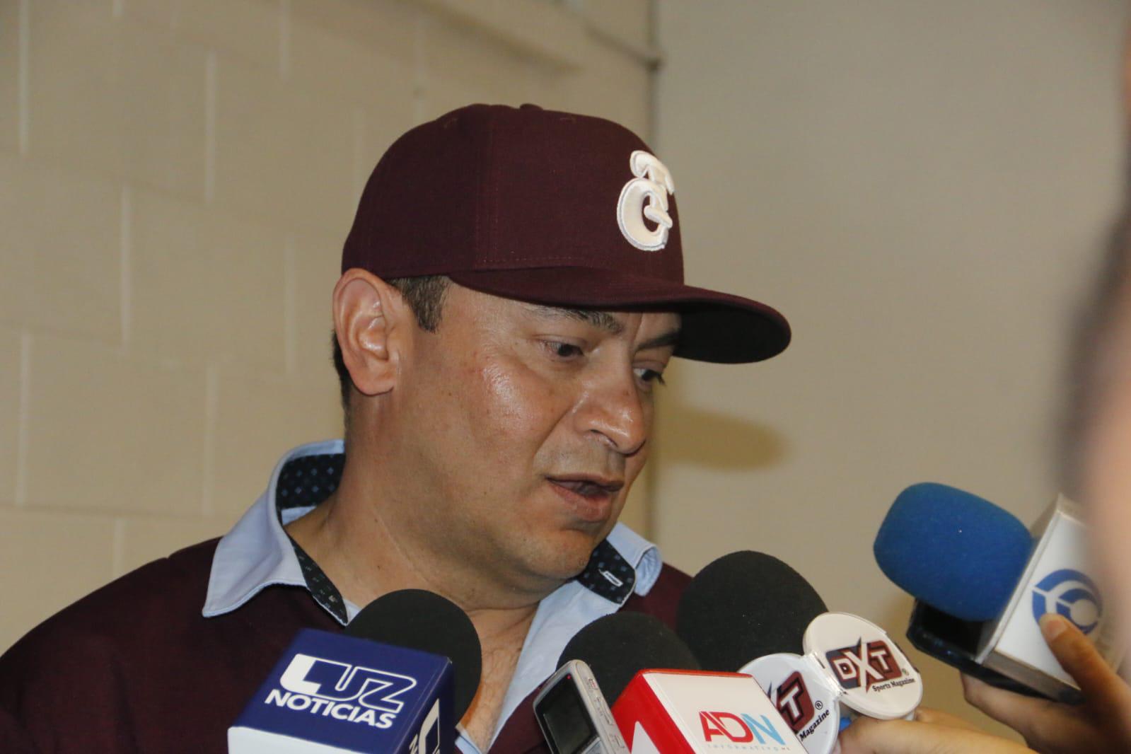 $!Óscar Robles toma las riendas de Tomateros de Culiacán
