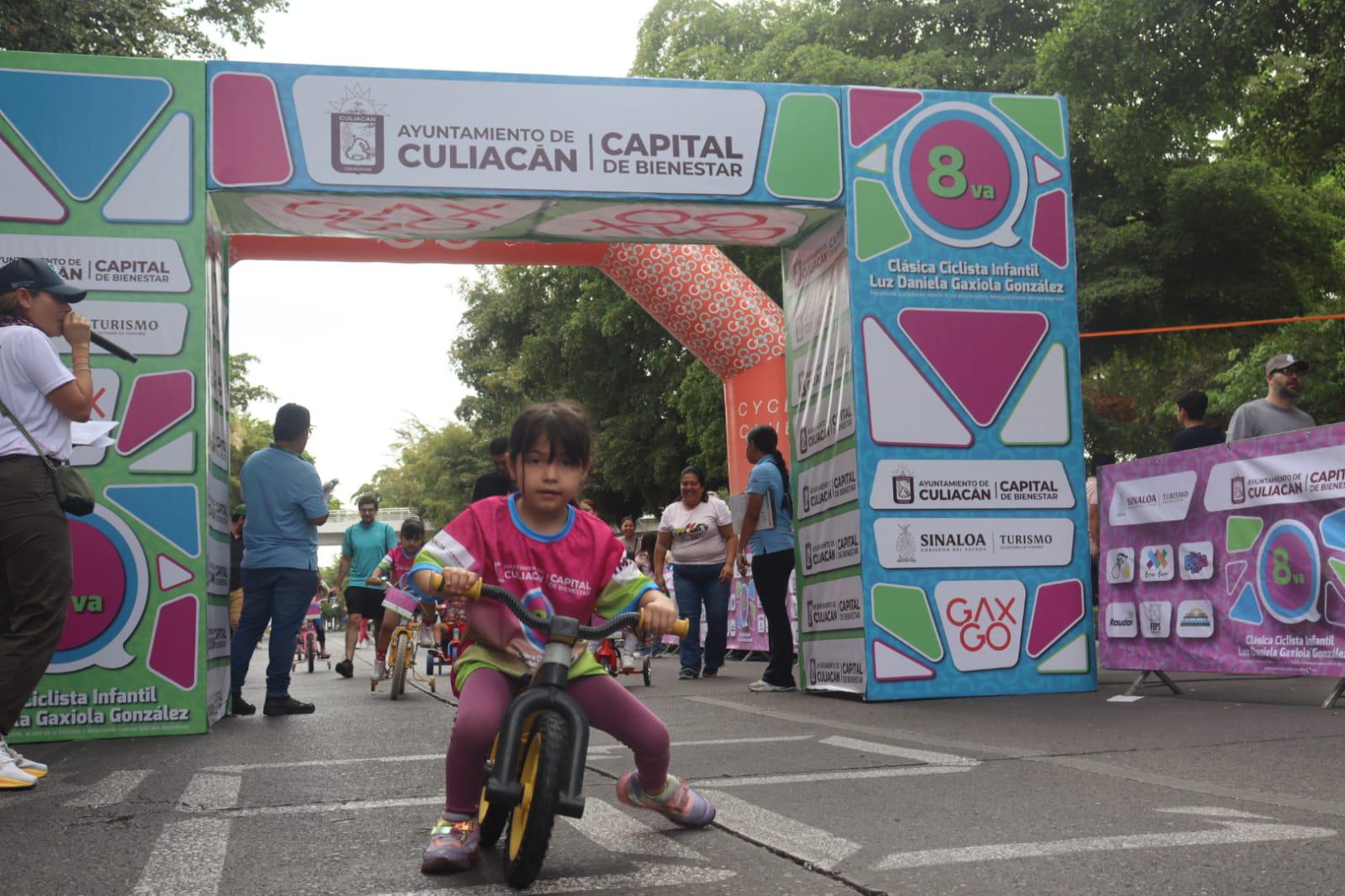 $!Más de 300 pequeños ciclistas participan en la carrera Clásica Infantil en Culiacán