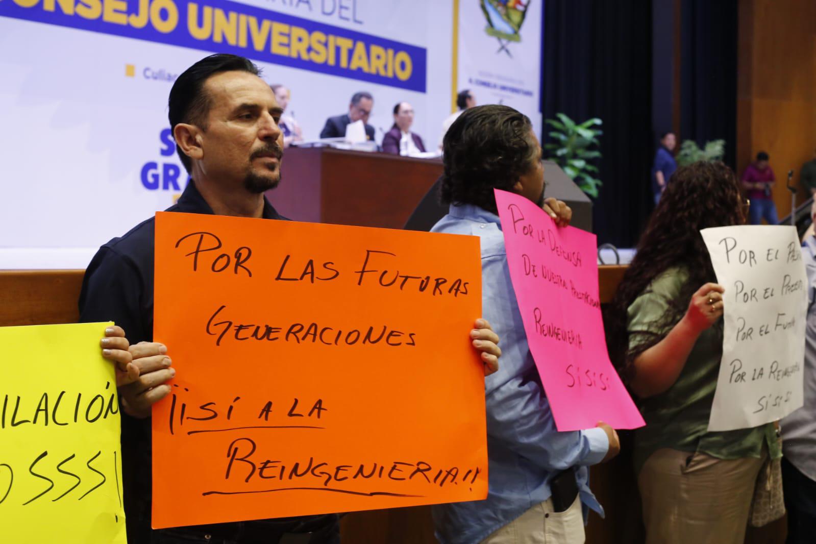 $!Aprueban en la UAS someter a votación la reingeniería financiera