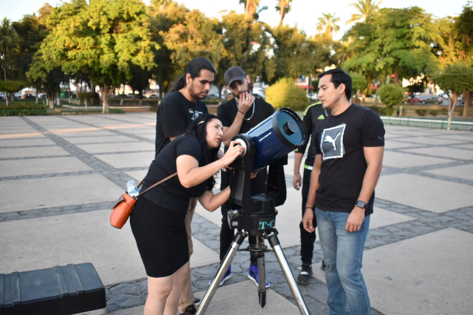 $!Dan un vistazo al cielo en Culiacán en evento de astronomía
