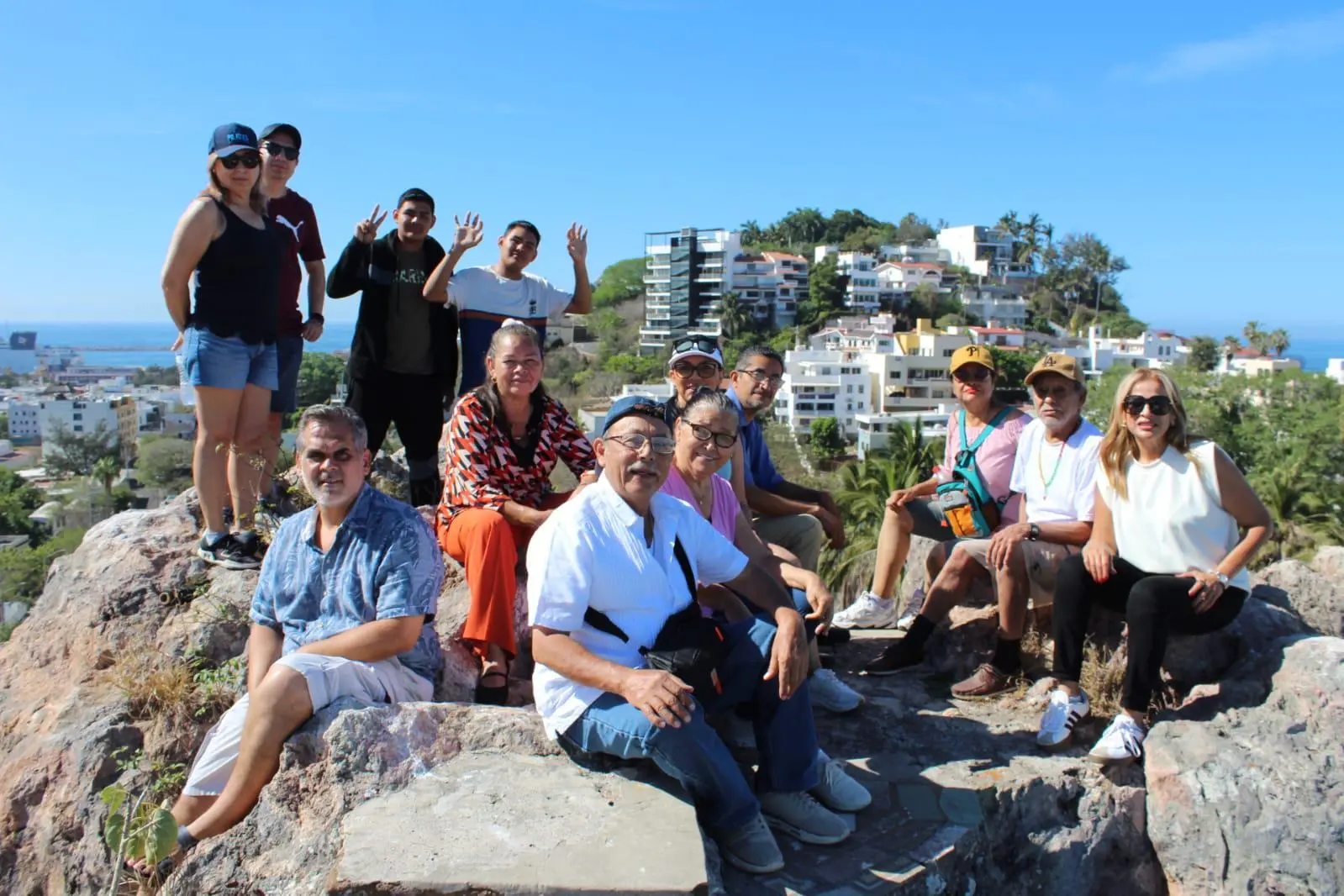 $!Por la paz y las tradiciones, festejan vecinos del Barrio de la Cruz a su Santa patrona