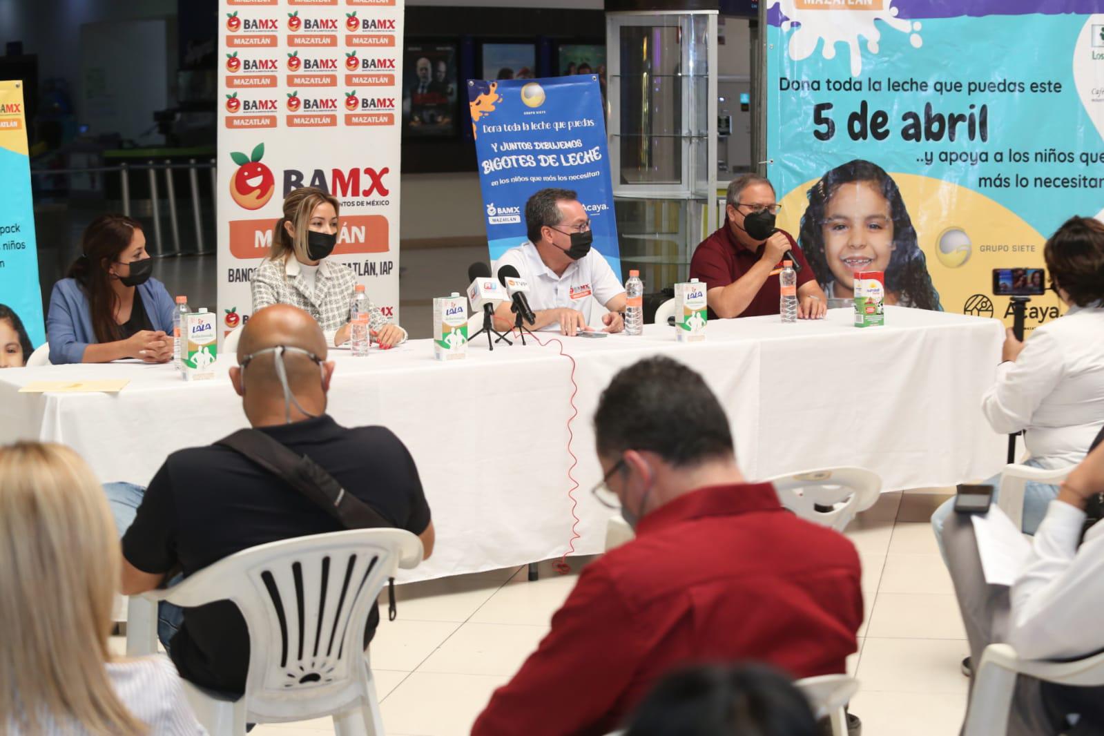 $!Invitan a donar leche para población vulnerable del sur de Sinaloa en campaña ‘bigotes de leche’