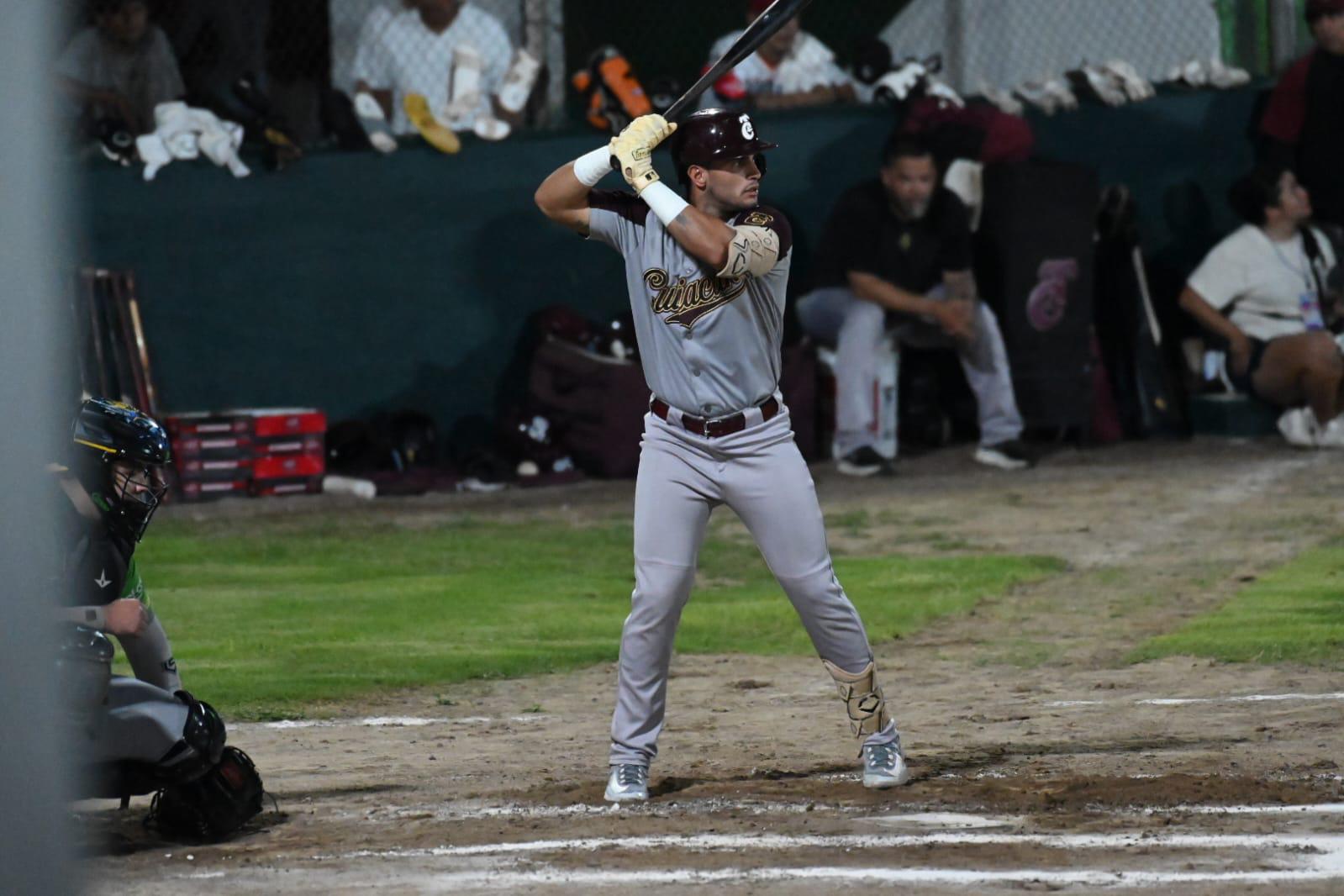 $!Pedro Reyes brilla en la lomita y Albert Lara conecta HR en duelo de Tomateros ante Cañeros