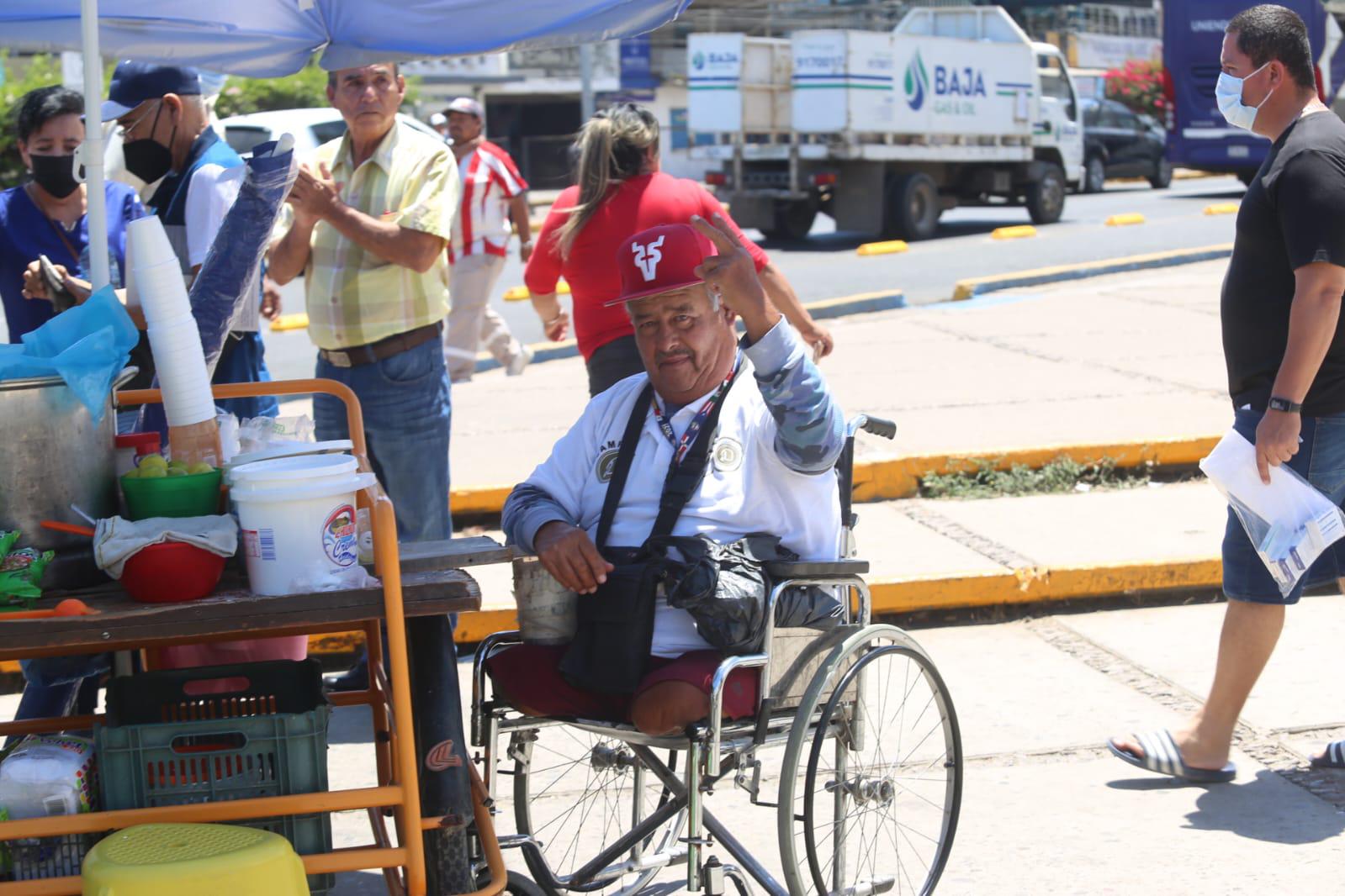 $!‘El Zurdo’ Páez no se deja vencer y sigue luchando por salir adelante