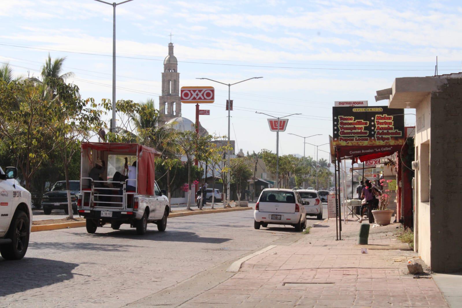 $!En Rosario, con normalidad inicia actividad a pocas horas del eclipse