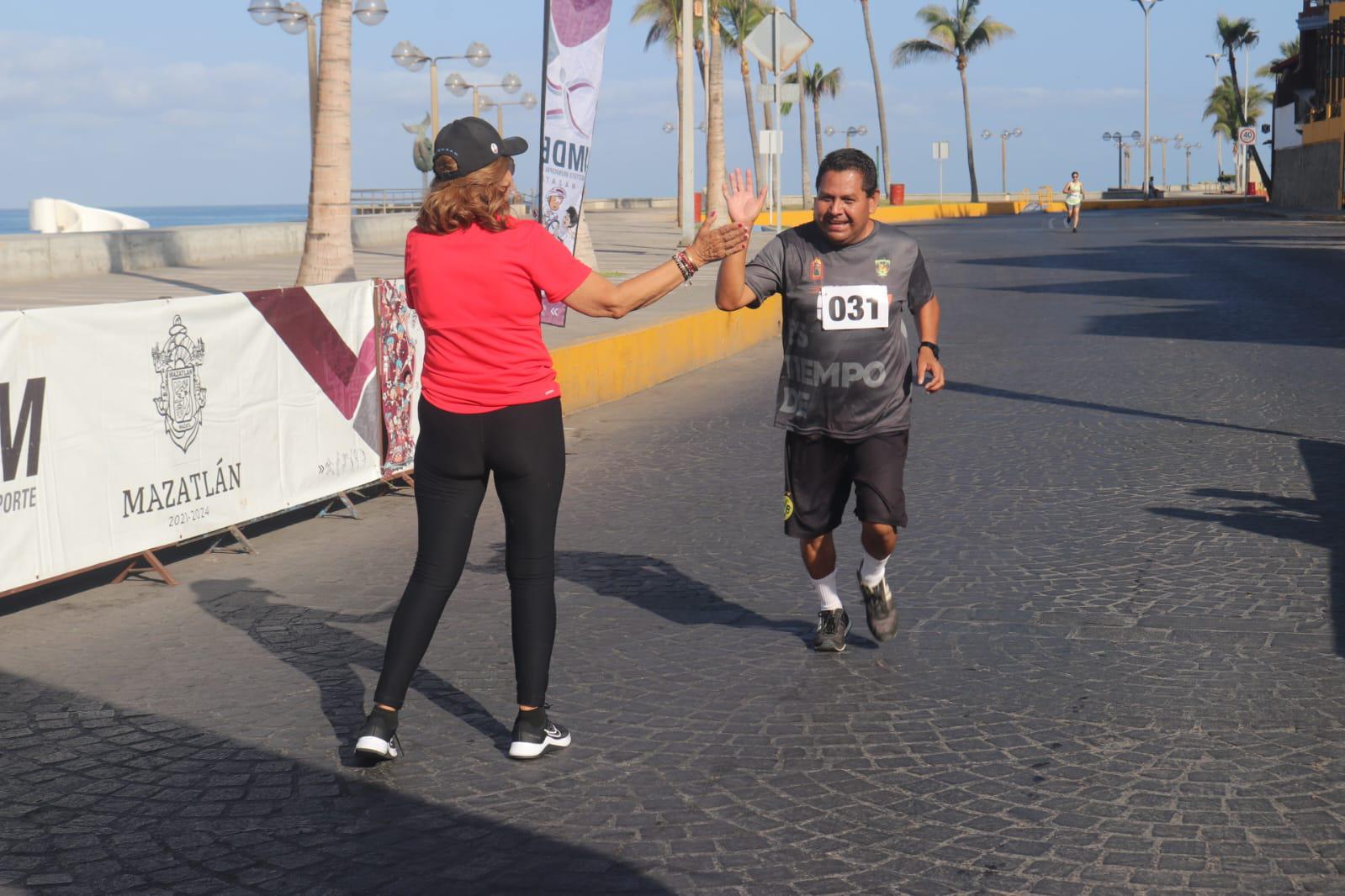 $!Corren comunicadores en Pedestre Saúl Guevara