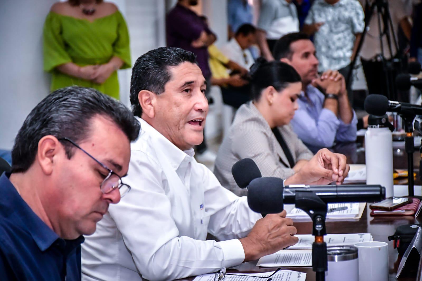 $!Se pronuncia Cabildo contra la CFE y pide a diputados actuar debido a los apagones en Mazatlán