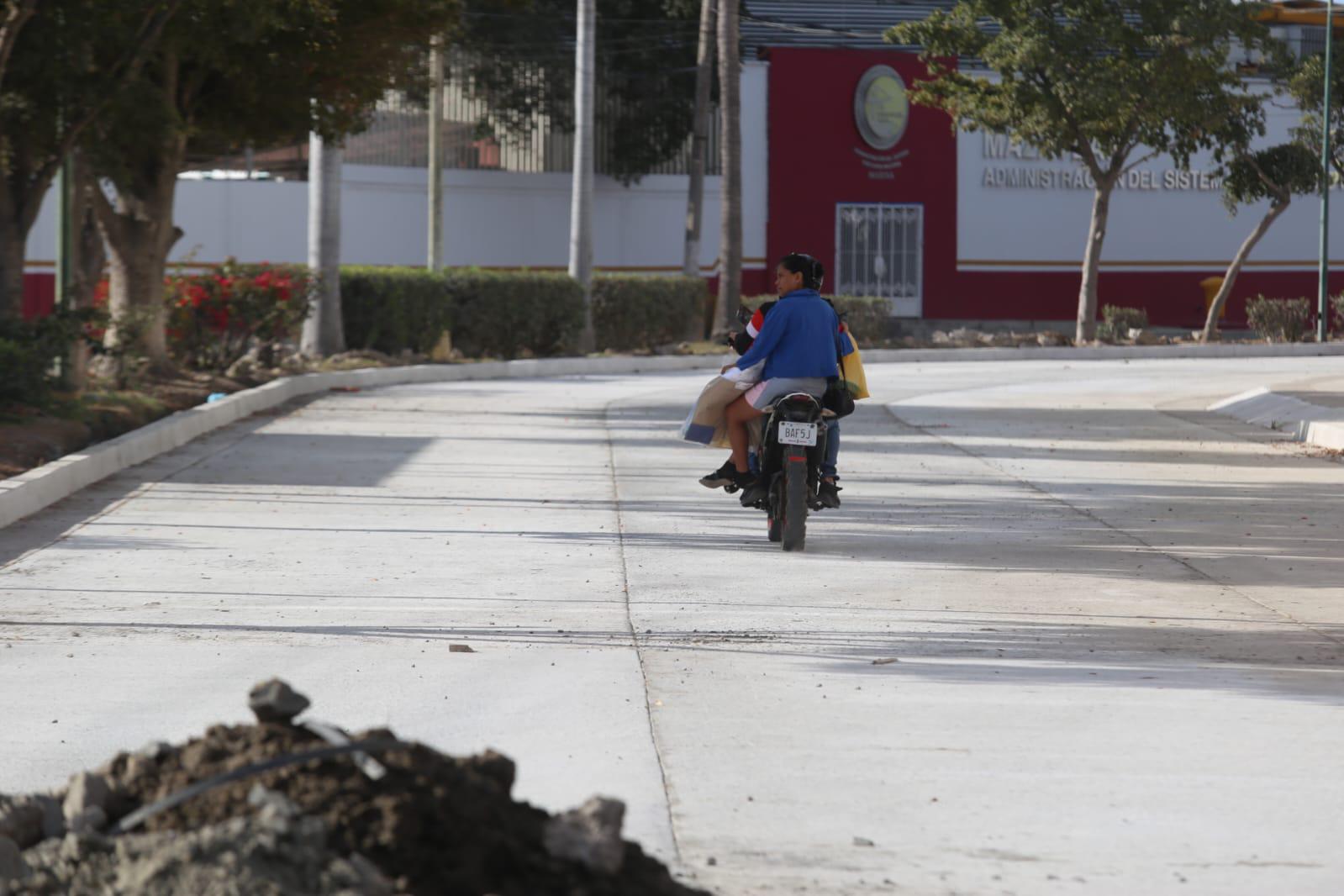 $!Reabrirán esta semana el sentido ya rehabilitado de la Avenida Emilio Barragán