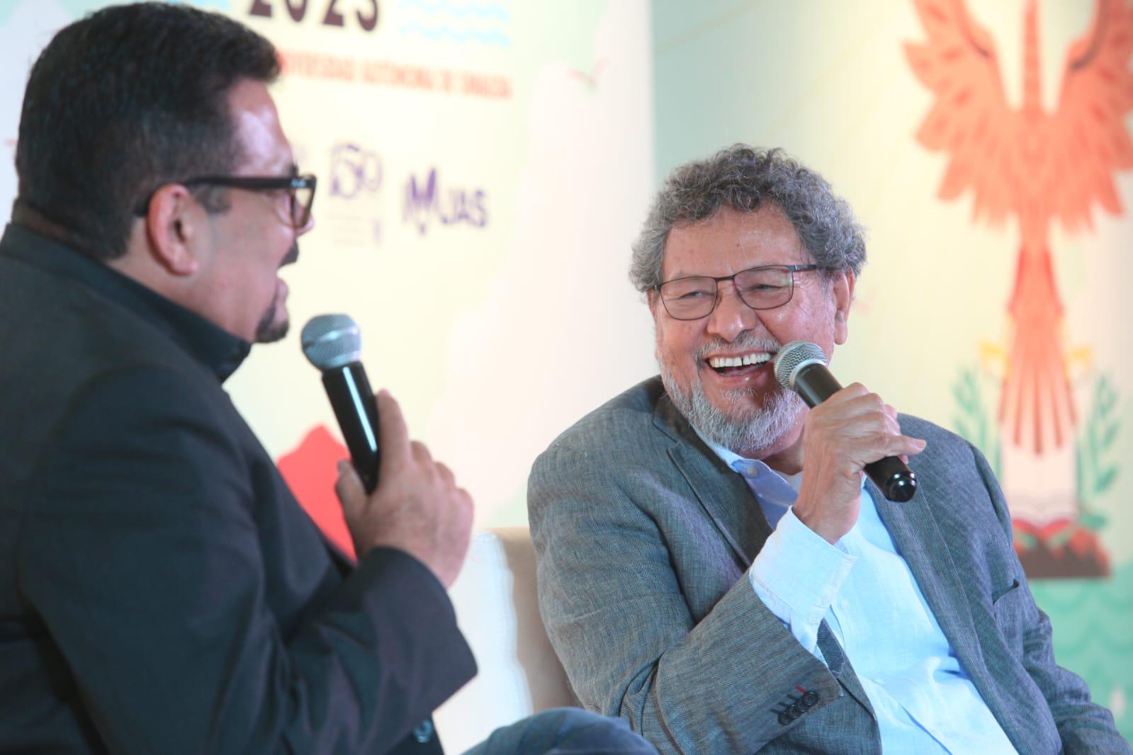 $!Una amena charla sostuvieron los escritores en la FeliUAS.