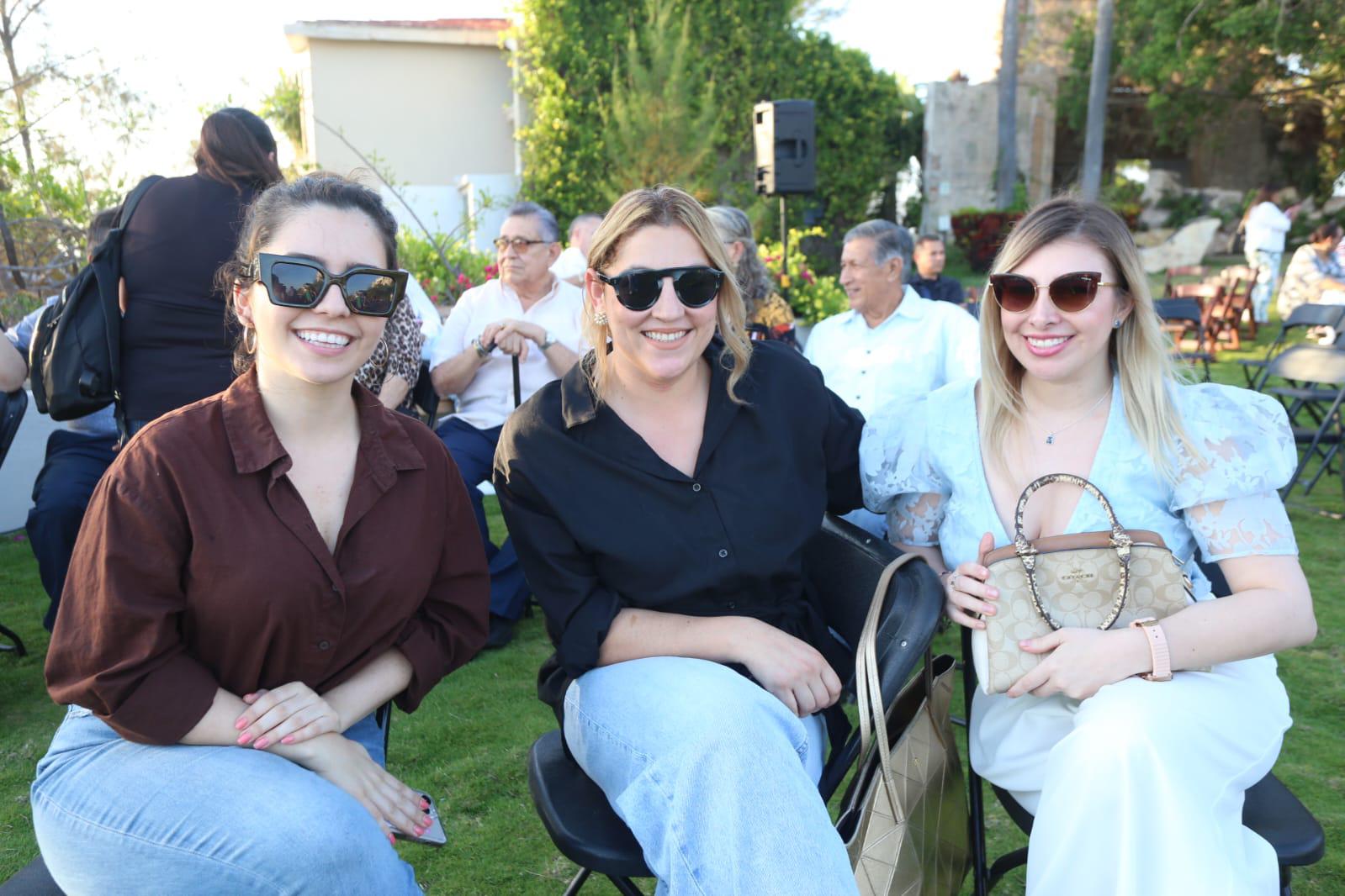 $!Perla García, Paty Olson y Érika Monje.