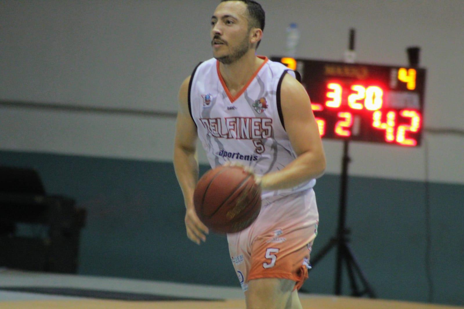 $!Delfines de Mazatlán despluma a Halcones de la UAL