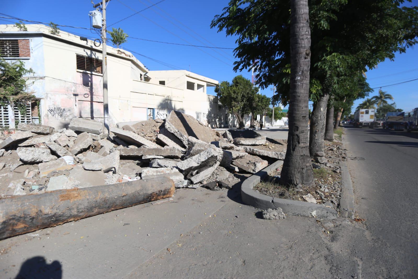 $!Faltan intersecciones en rehabilitación al sur de Avenida Emilio Barragán