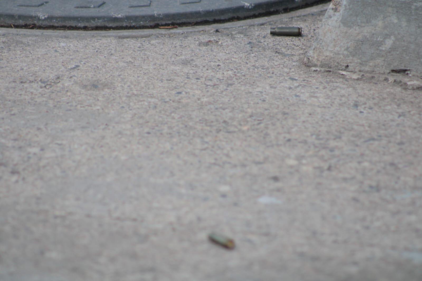 $!Con armas largas disparan contra expendio en El Toreo en Mazatlán