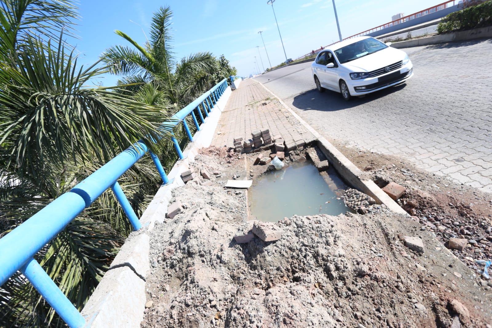 $!Enormes fugas de aguas negras y de agua potable imperan en Mazatlán