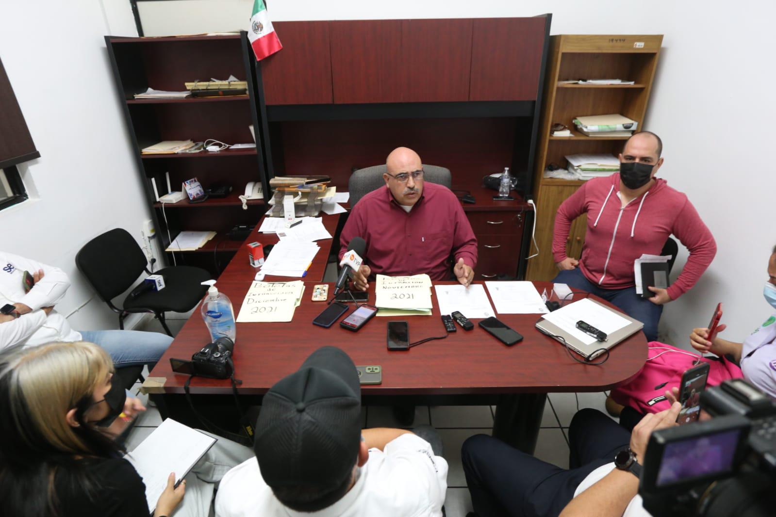 $!Vialidad revela amenazas de transportistas de Mazatlán a extranjeros que ayudan a turistas de cruceros