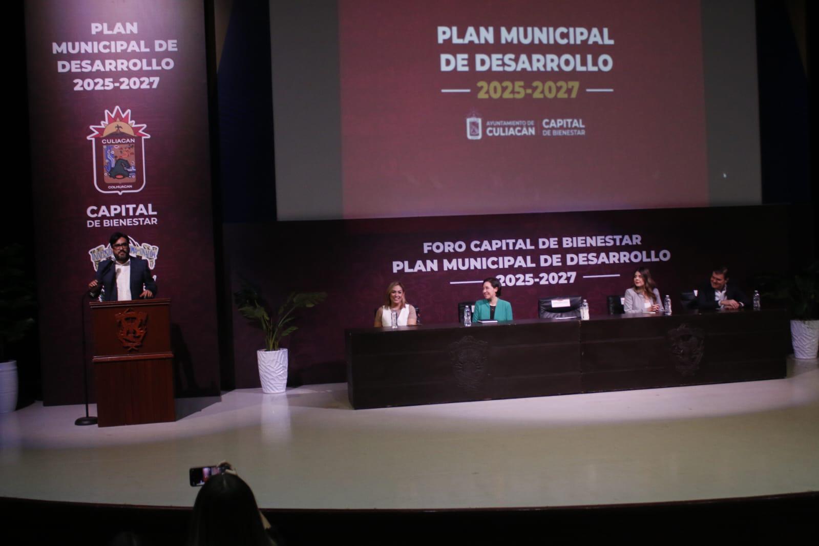 $!Realizan primer foro de propuestas ciudadanas para el Plan Municipal de Desarrollo en Culiacán
