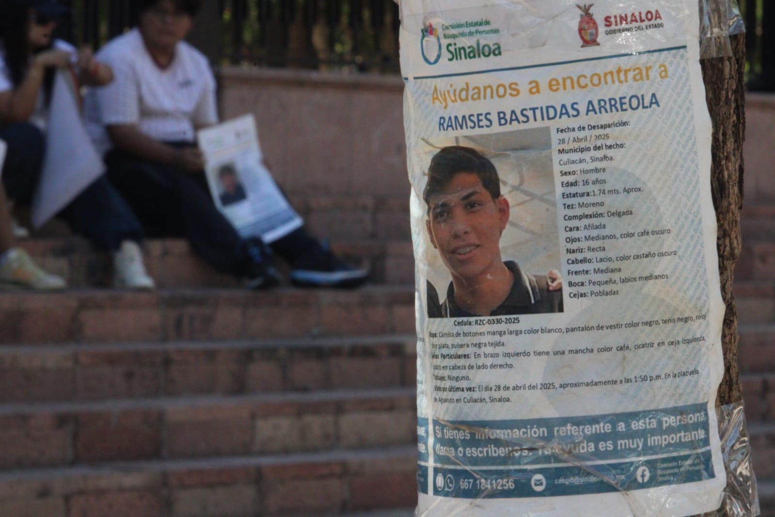 $!Marchan por los jóvenes Ramsés y Ricardo, a dos meses de su desaparición en Aguaruto, Culiacán