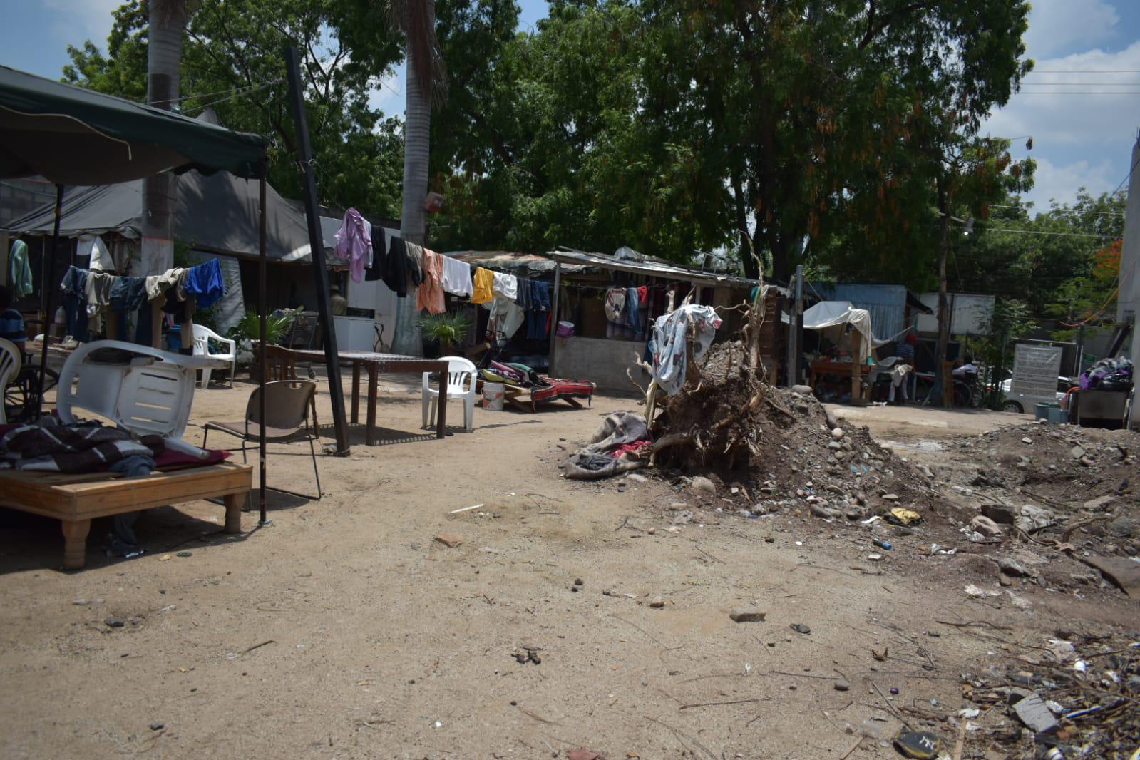 $!En Culiacán, abuelitos del refugio El Buen Samaritano duermen en la intemperie; solicitan apoyos
