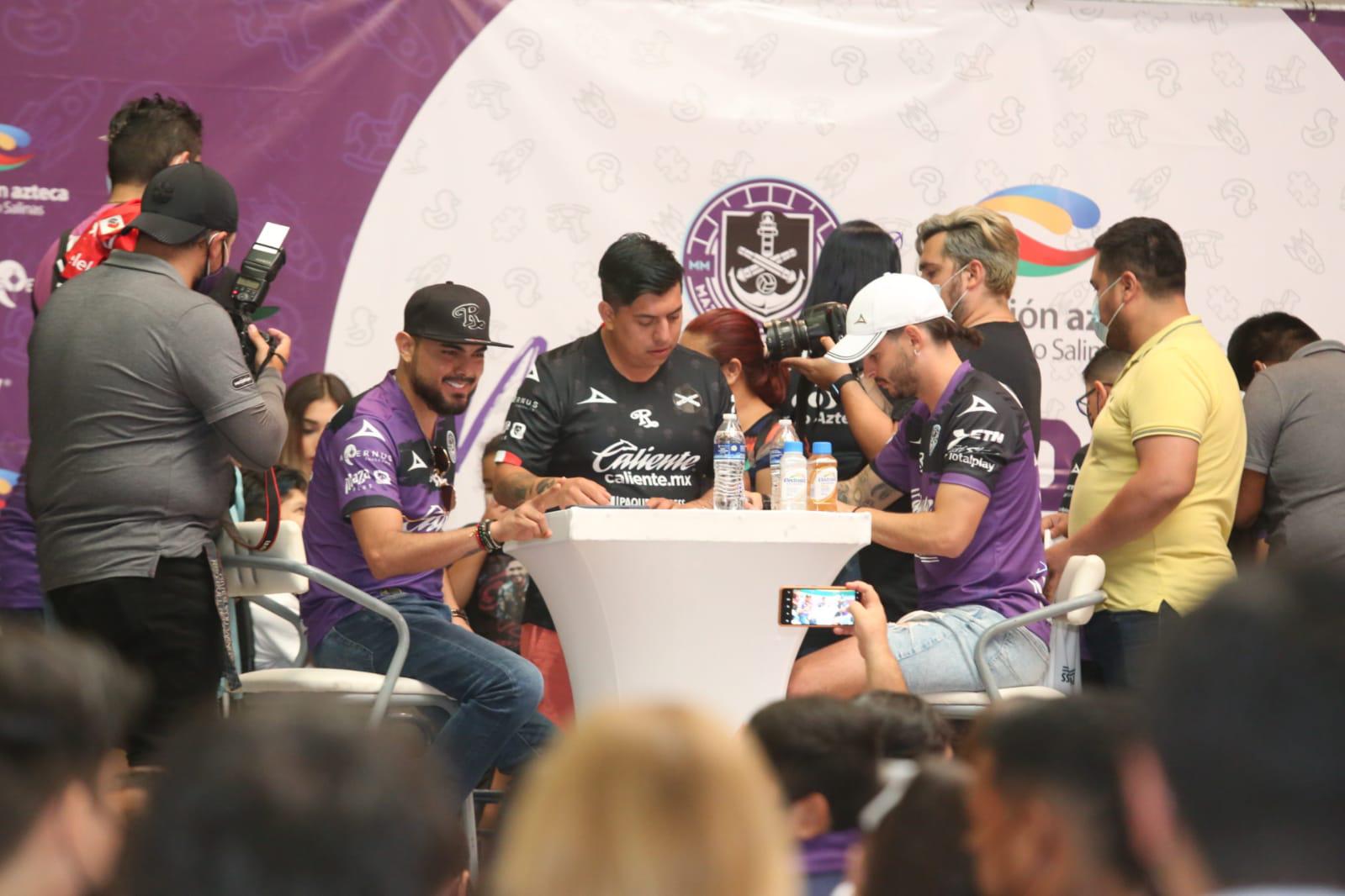 $!Futbolistas de Mazatlán FC comparten experiencia con afición