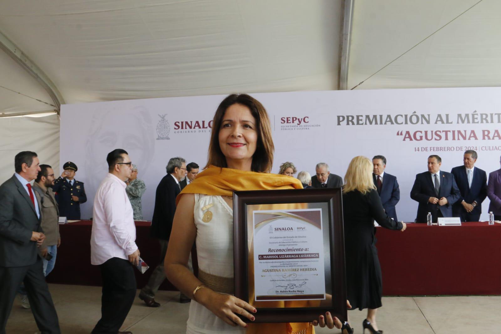 $!Reconocen a la mazatleca Marisol Lizárraga con Premio Agustina Ramírez 2024