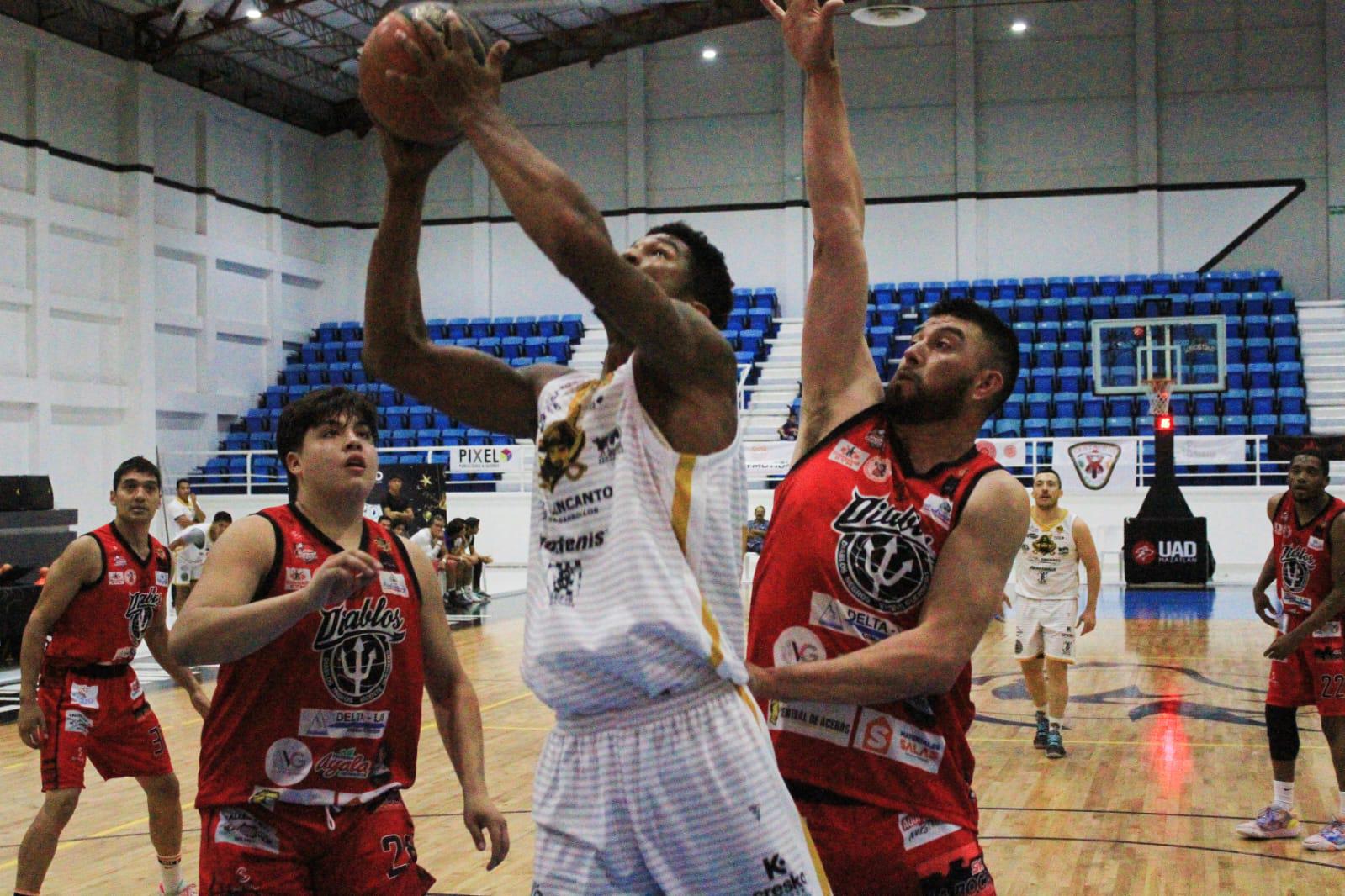 $!Piratas Basketball reacciona al final, pero se queda corto en Hermosillo