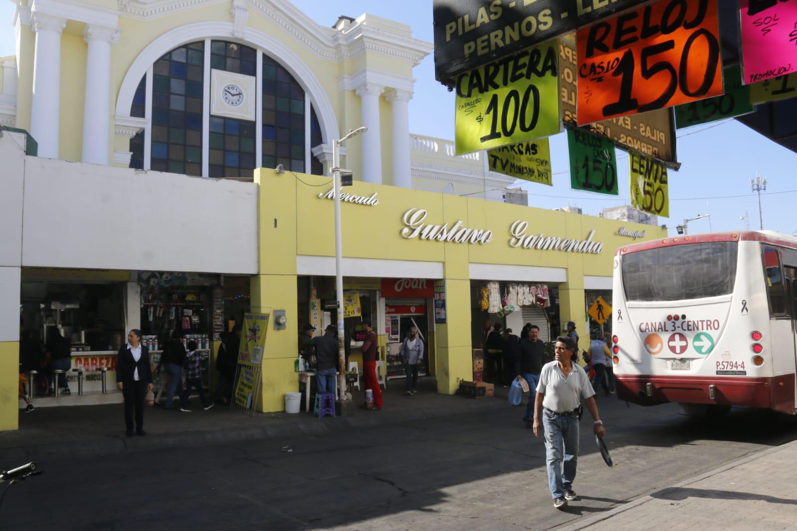 $!Canta el Garmendia villancicos cada hora para los culiacanenses