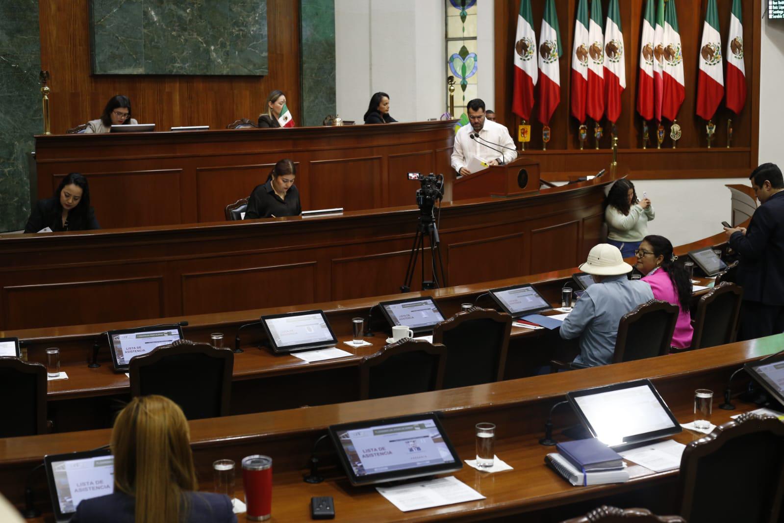 $!Proponen iniciativa para reconocer en la Constitución y prohibir el maltrato animal en Sinaloa