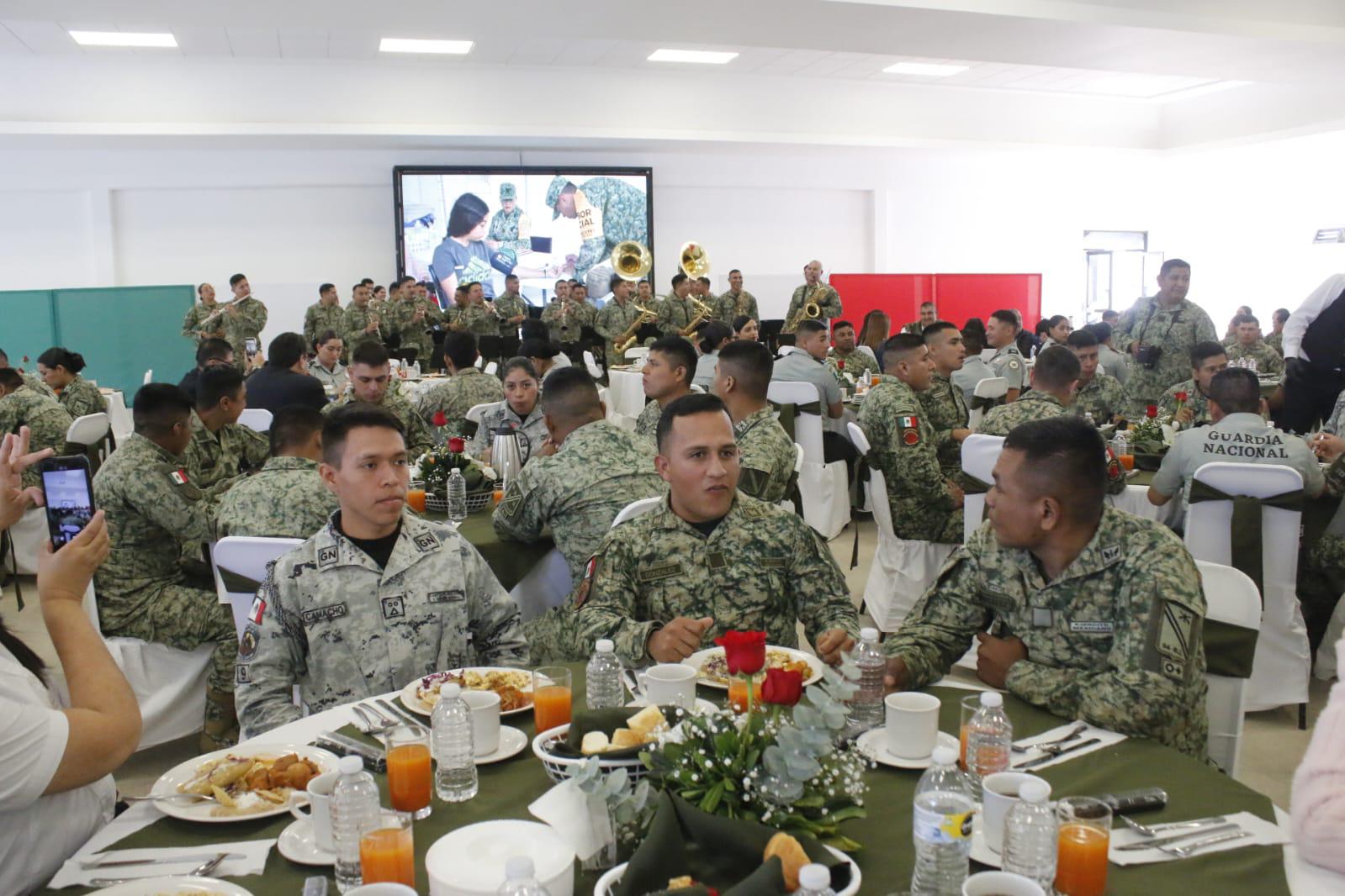 $!‘Ninguna fuerza puede transgredir el orden y quedar impune’, declara Rocha Moya en aniversario del Ejército