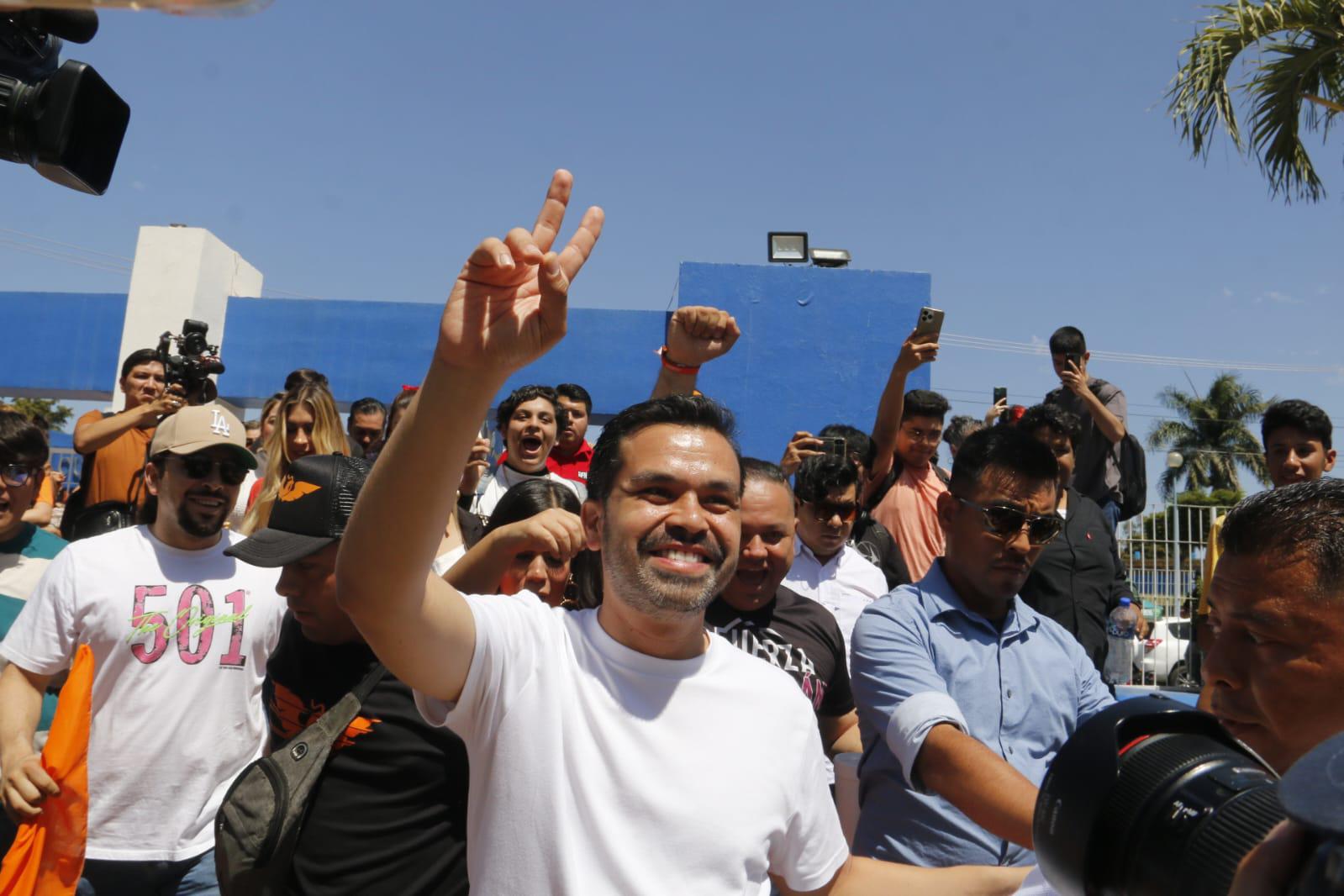 $!Álvarez Máynez ofrece respaldo a la UAS ante lo que califica como acoso por el Gobierno