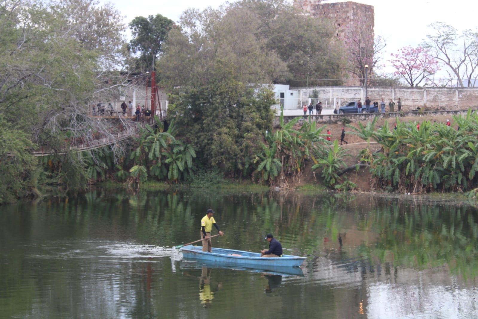 $!Buzos de la Marina y Policía Acuática reactivan búsqueda de Rodrigo en la Laguna del Iguanero
