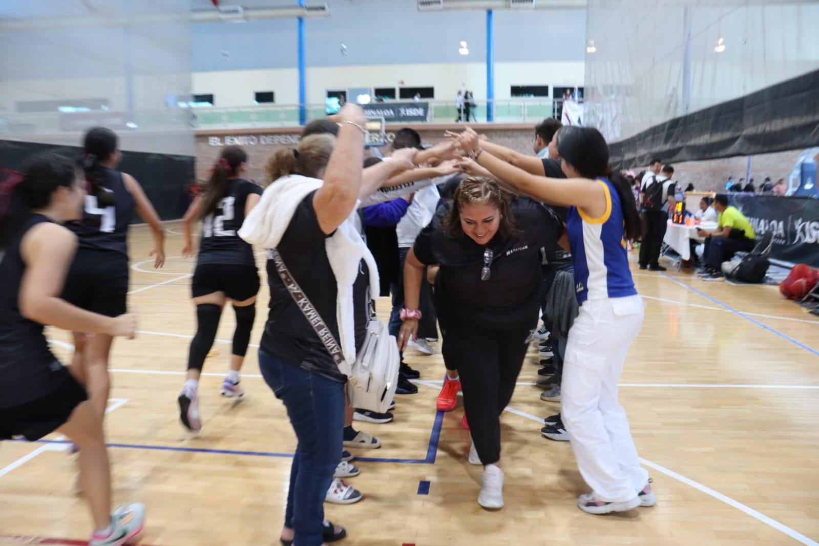 $!Mazatlán se viste de oro en el estatal de basquetbol