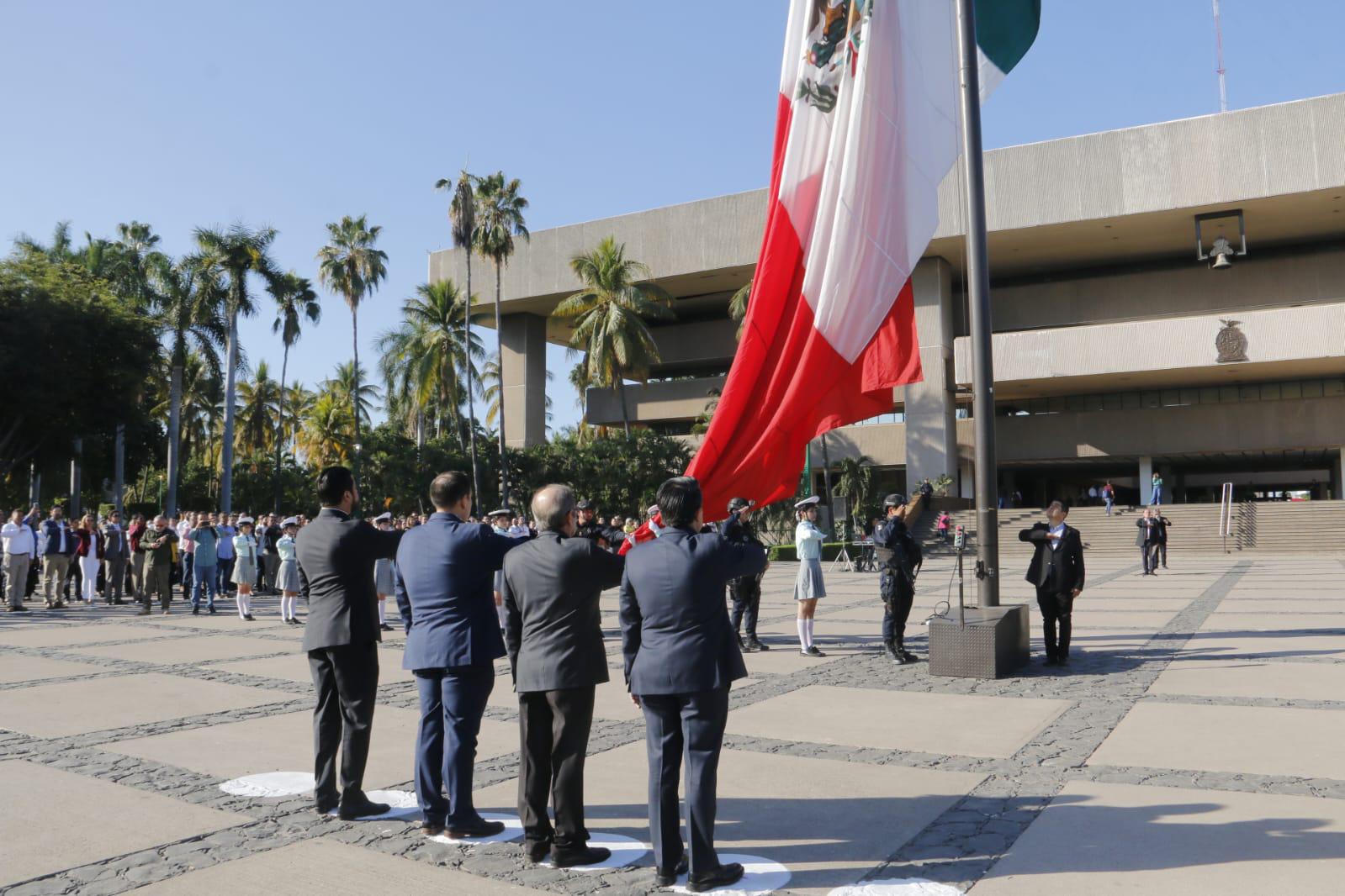 $!Conmemoran 218 aniversario del natalicio de Benito Juárez en Culiacán