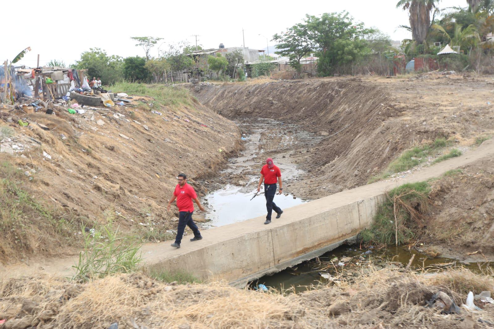 $!Detienen trabajos de desvío de canal en Mazatlán a petición de vecinos