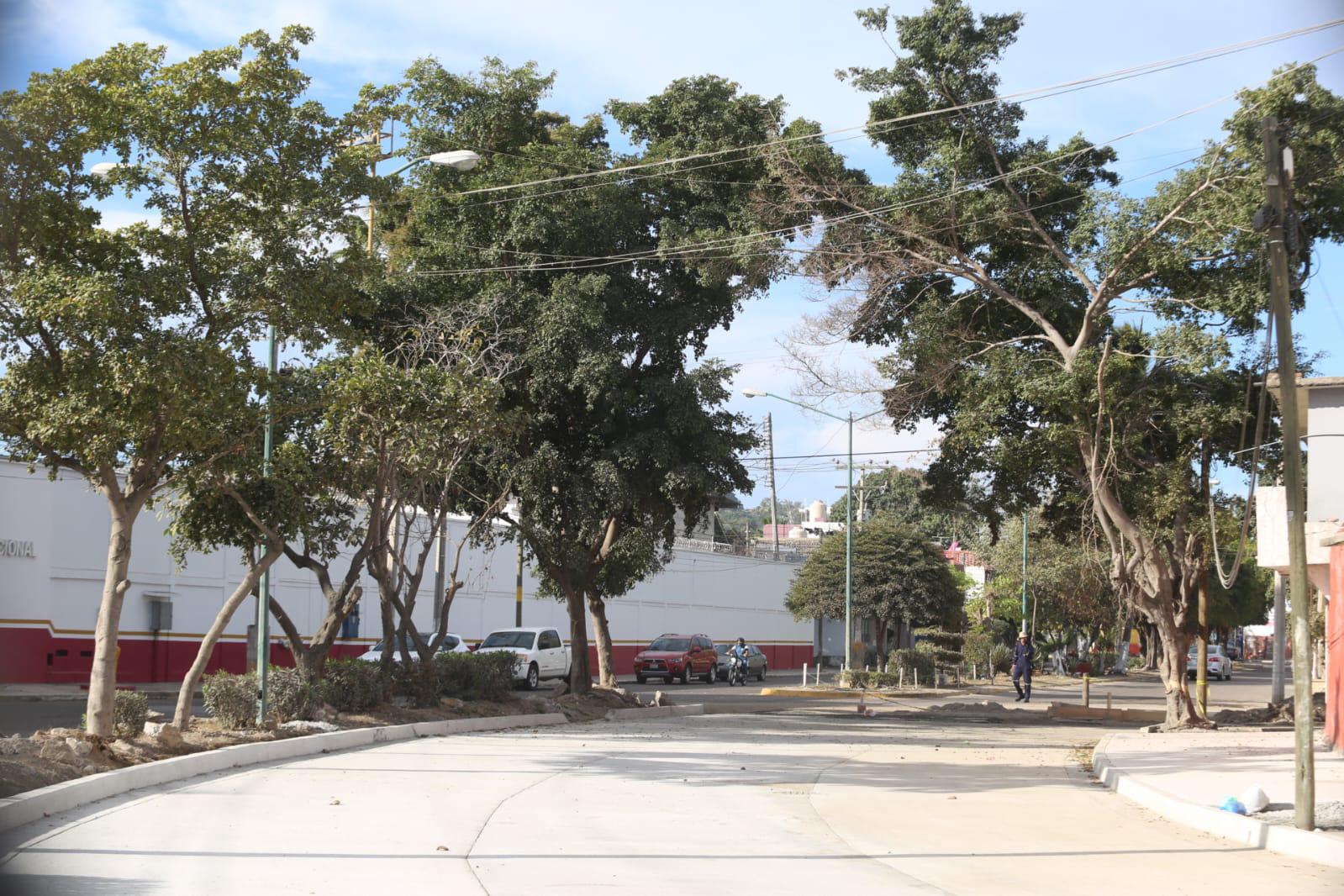 $!Reabrirán esta semana el sentido ya rehabilitado de la Avenida Emilio Barragán