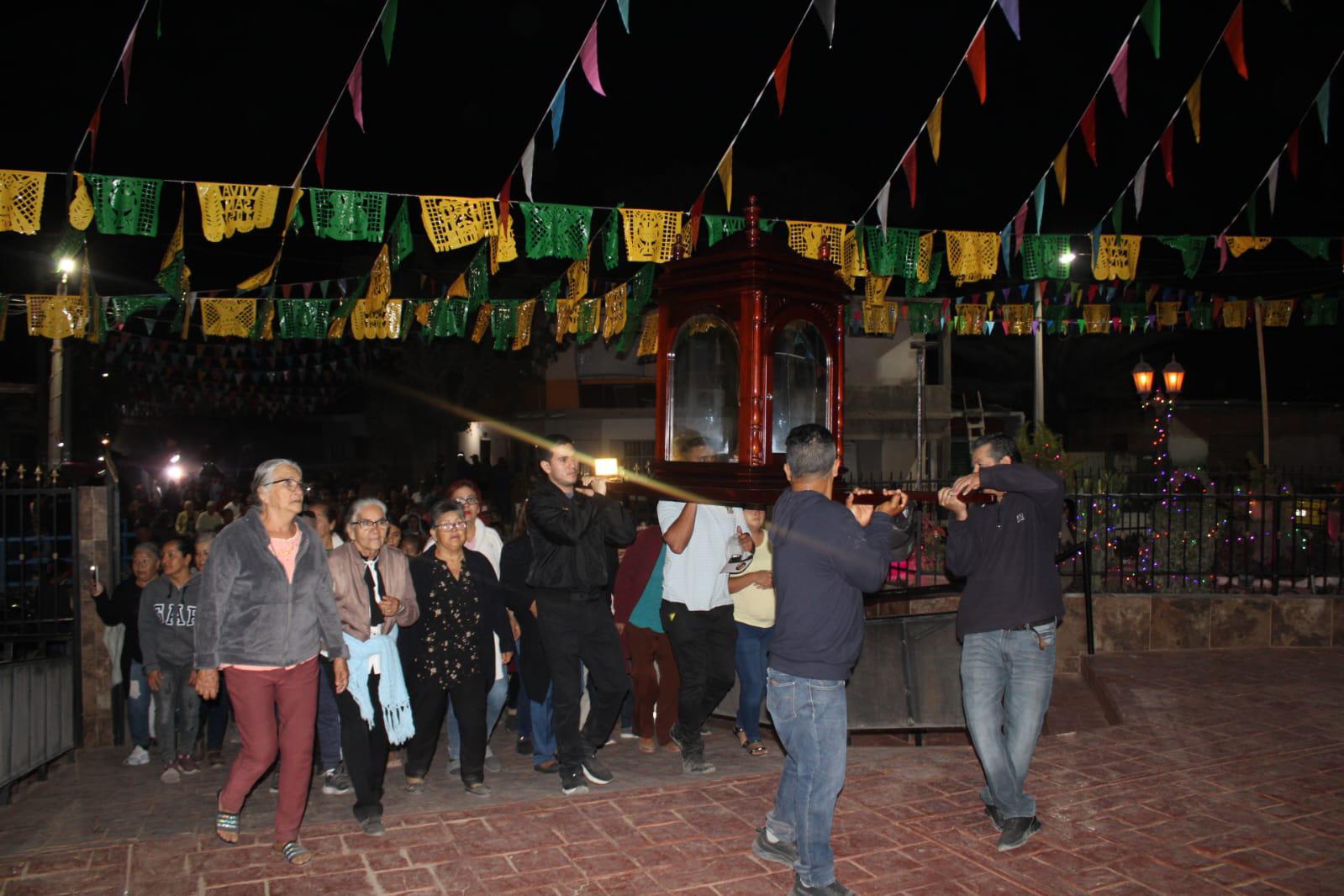 $!Fieles madrugan para celebrar al Señor San José en Agua Verde, Rosario