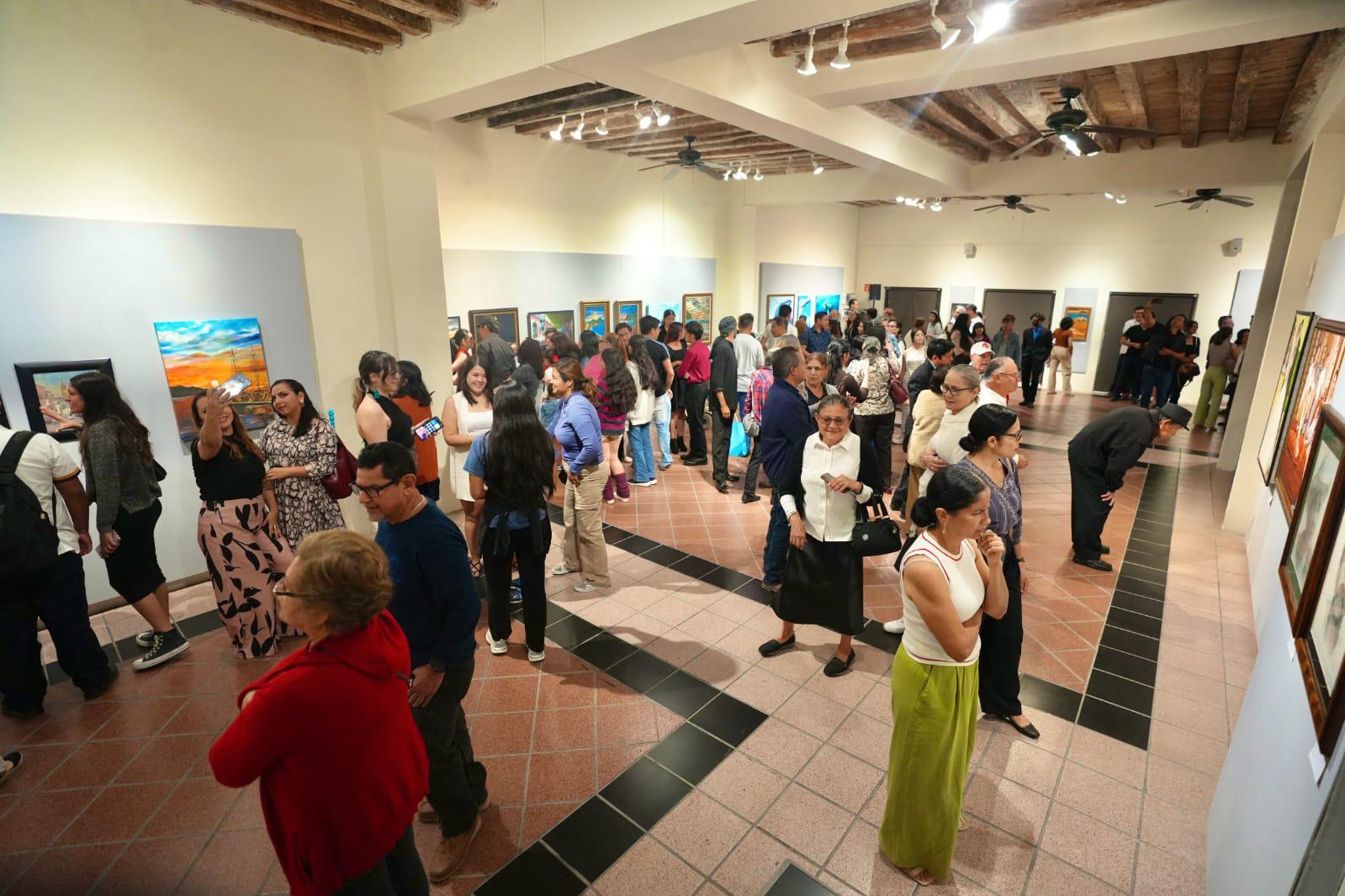 $!Una nutrida asistencia tuvo la exposición.