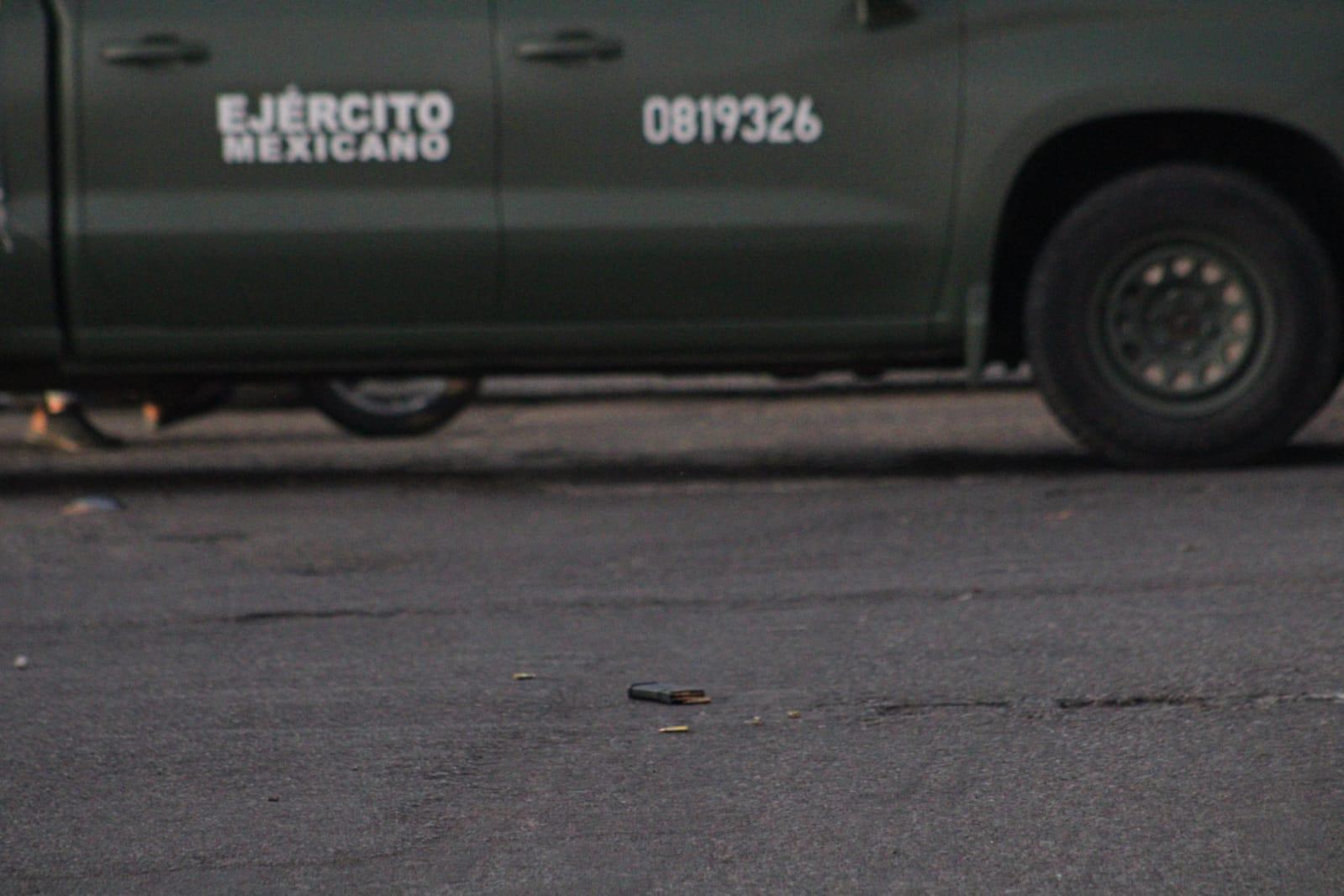 $!Reportan disparos en plaza comercial de Culiacán; aseguran equipo táctico