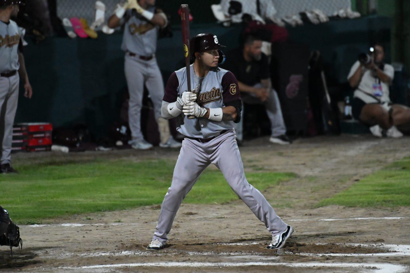 $!Pedro Reyes brilla en la lomita y Albert Lara conecta HR en duelo de Tomateros ante Cañeros
