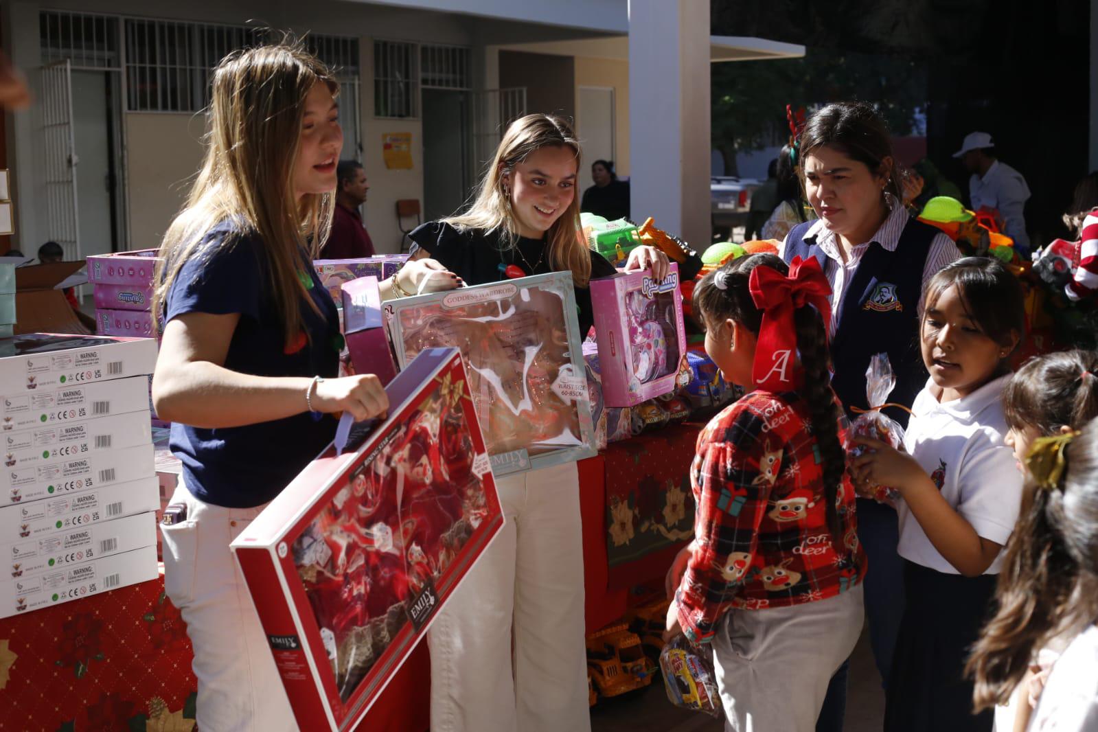 $!Infancias de Sinaloa lo merecen todo, dice Rocha al inaugurar infraestructura en primaria de Culiacán