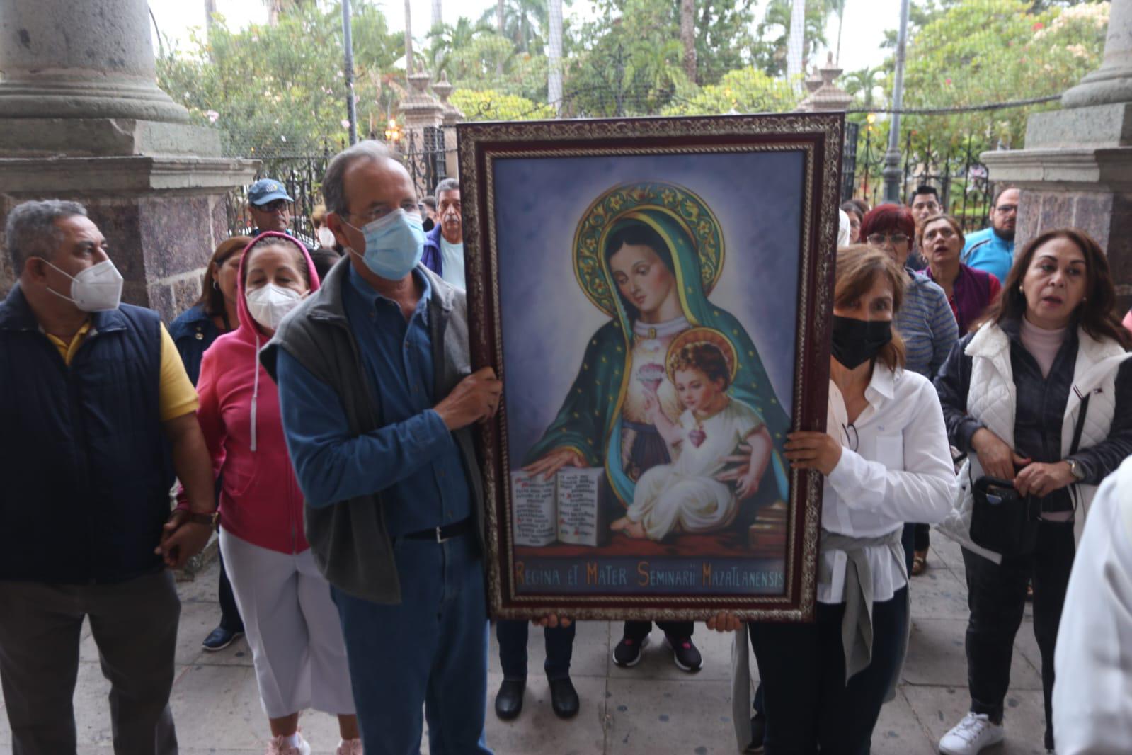 $!De manteles largos la Diócesis de Mazatlán; festeja este jueves a la Patrona de Catedral