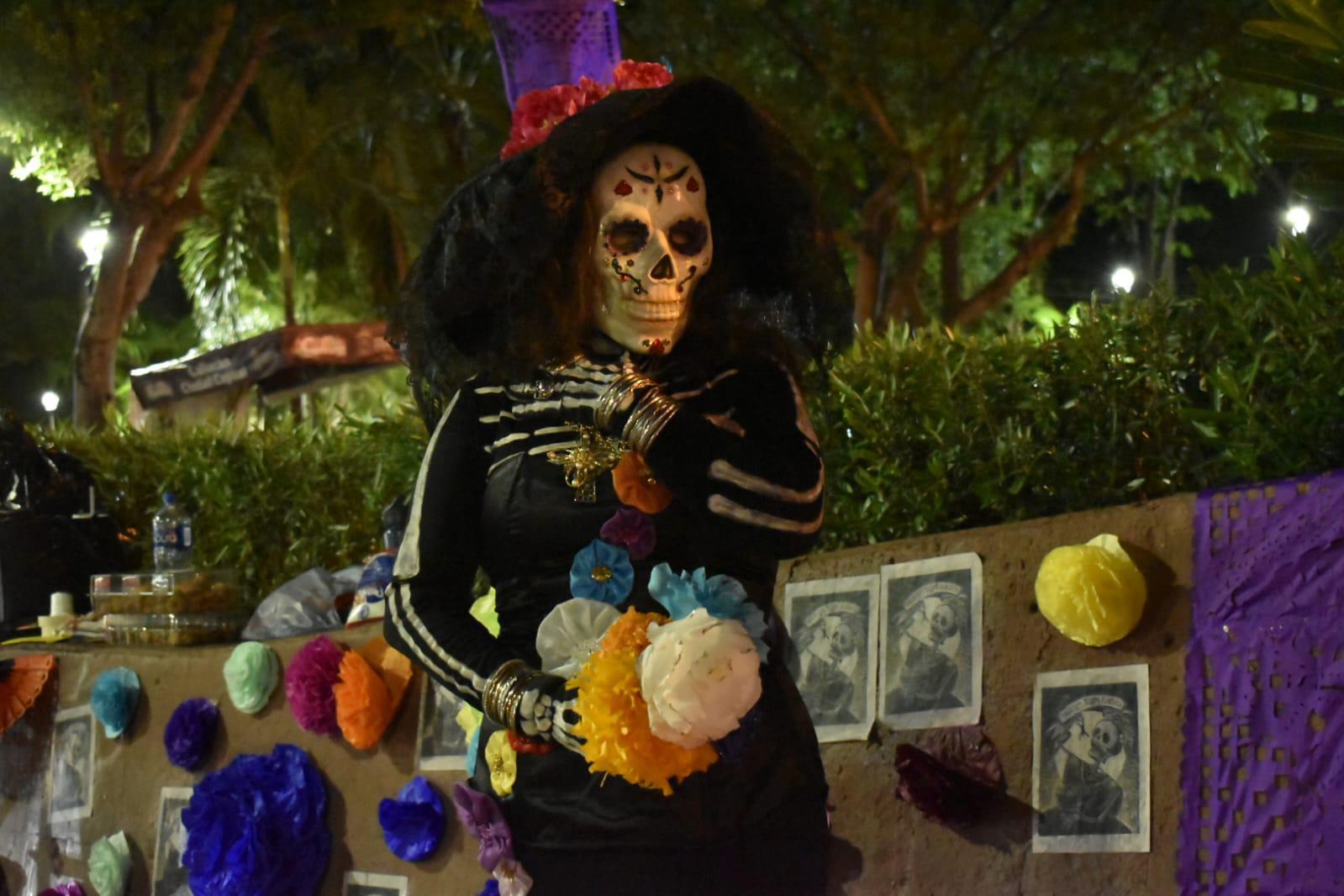 $!Colectivo realiza en Culiacán ofrenda en honor a las víctimas de feminicidios; buscan visibilizar la alerta de género