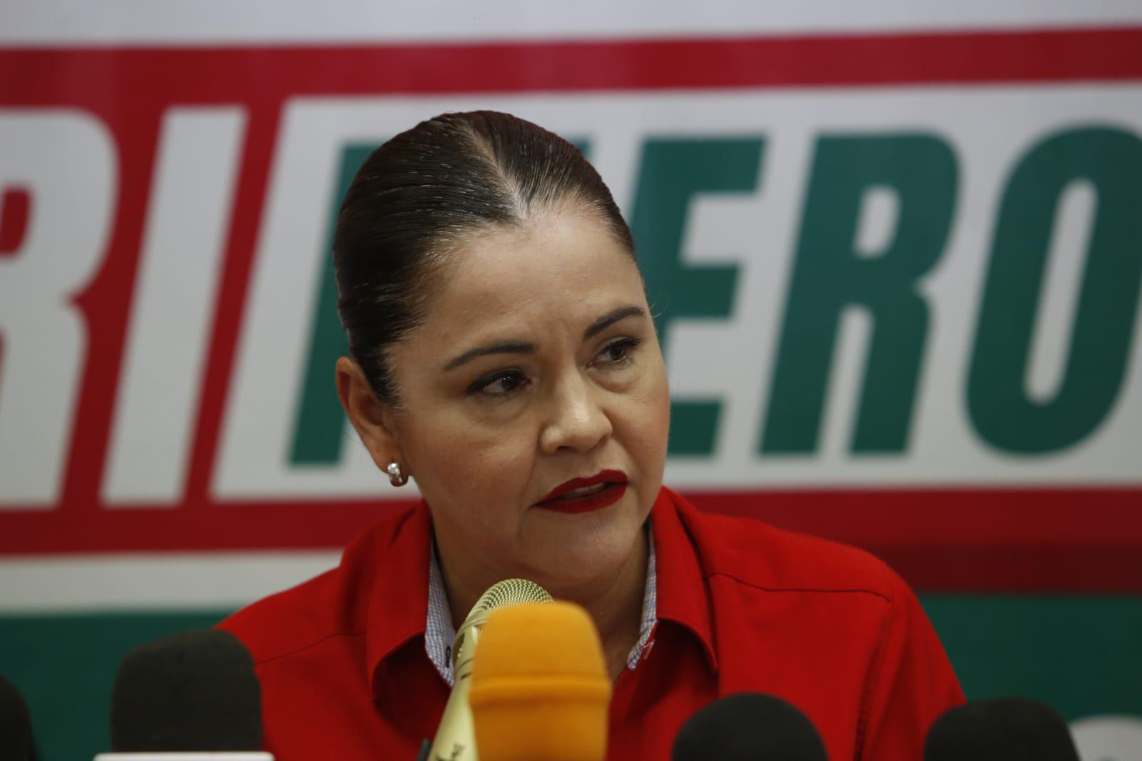 $!Ser político no te excluye de violencia, defiende PRI Sinaloa su participación en marcha por la paz