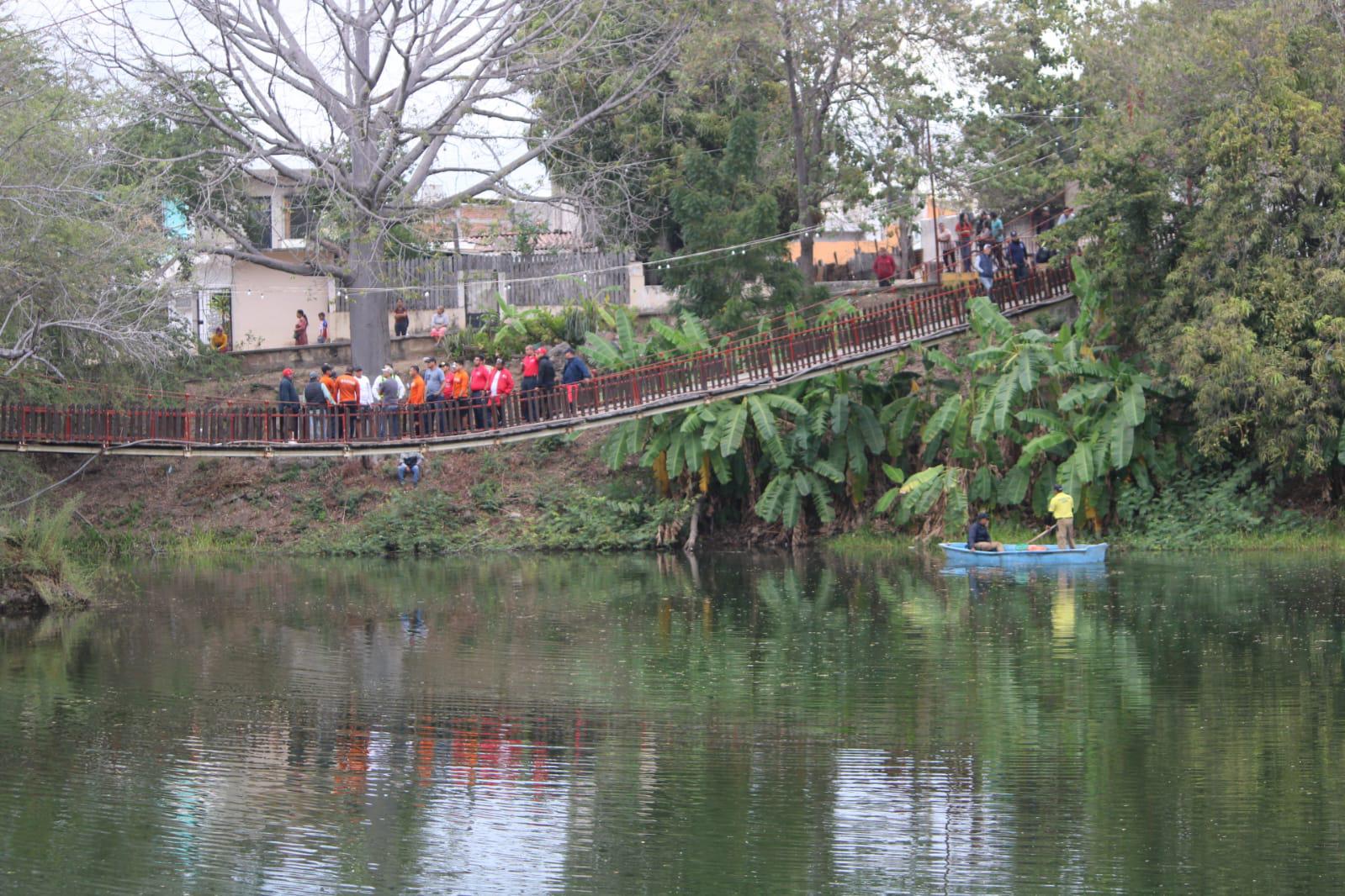 $!Buzos de la Marina y Policía Acuática reactivan búsqueda de Rodrigo en la Laguna del Iguanero