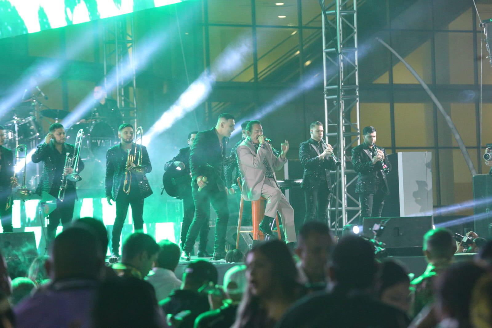 $!Reúne ‘El Yaki’ a sus amigos del regional mexicano en el ‘Yaki Fest’