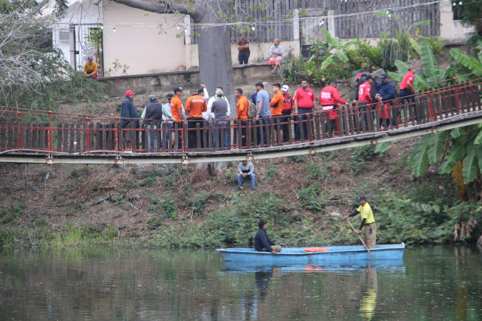$!Buzos de la Marina y Policía Acuática reactivan búsqueda de Rodrigo en la Laguna del Iguanero