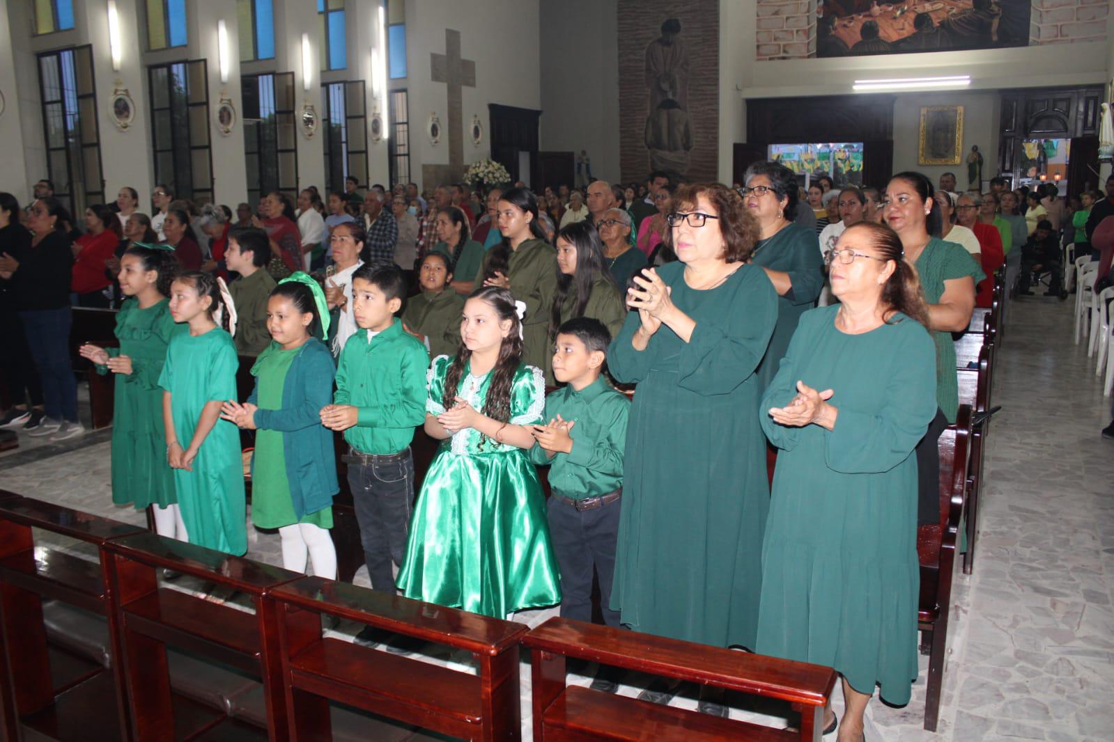 $!Fieles madrugan para celebrar al Señor San José en Agua Verde, Rosario