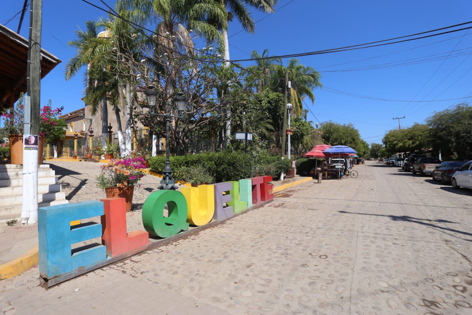$!El Quelite llama al Gobierno municipal a rehabilitar acceso por debajo del puente, para que haya turismo en Días Santos