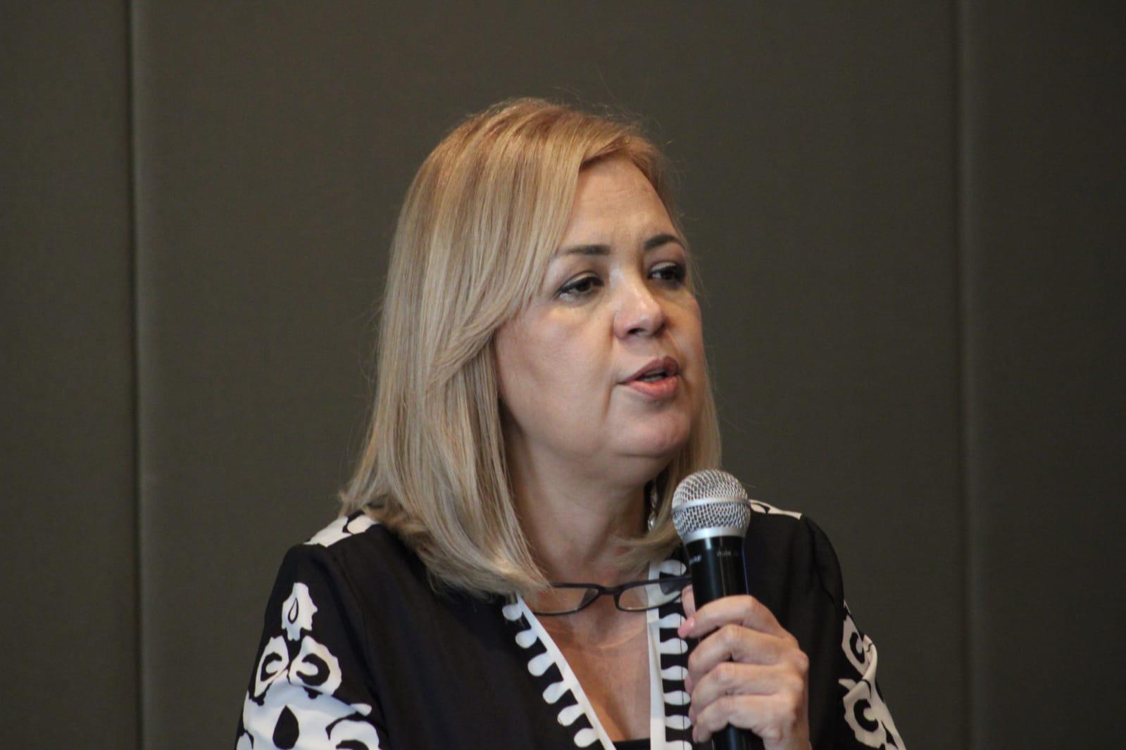 $!Necesario saber escoger a autoridades y líderes sociales, definen en panel a un año de la crisis en Sinaloa