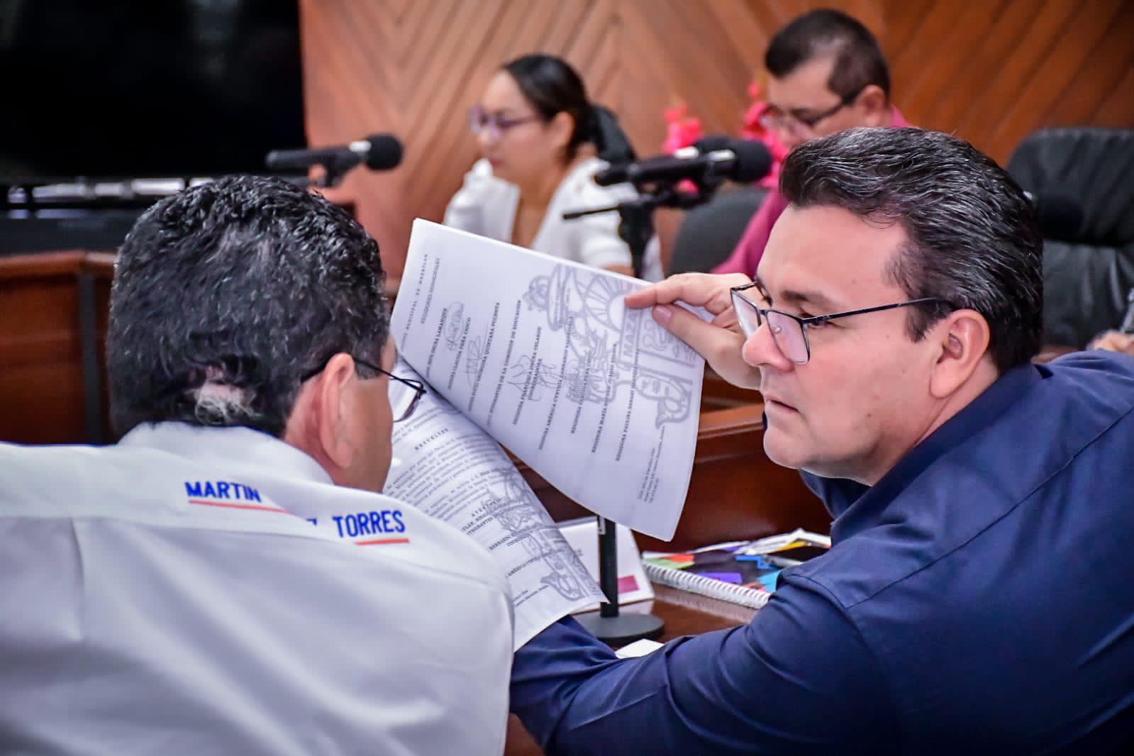 $!Se pronuncia Cabildo contra la CFE y pide a diputados actuar debido a los apagones en Mazatlán