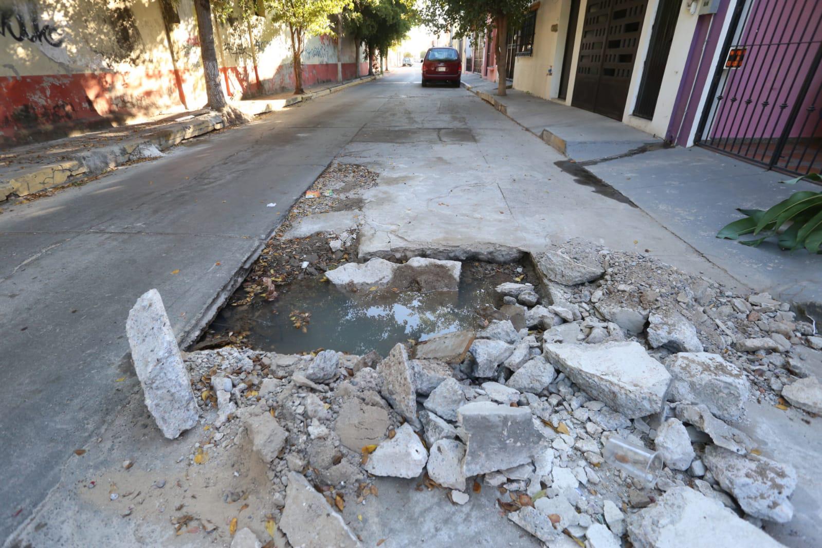 $!Ingenieros de Mazatlán proponen al alcalde crear proyecto para resolver de raíz, fuga de agua sucia y potable